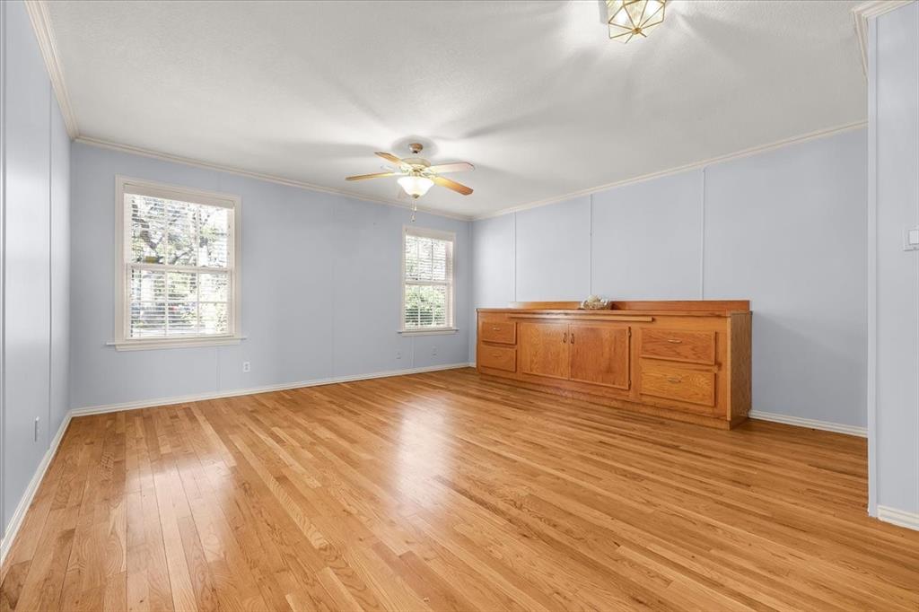 8248 Meadowbrook Drive, Fort Worth, Texas, 76120, United States, 5 Bedrooms Bedrooms, ,6 BathroomsBathrooms,Residential,For Sale,8248 Meadowbrook Drive,1666284