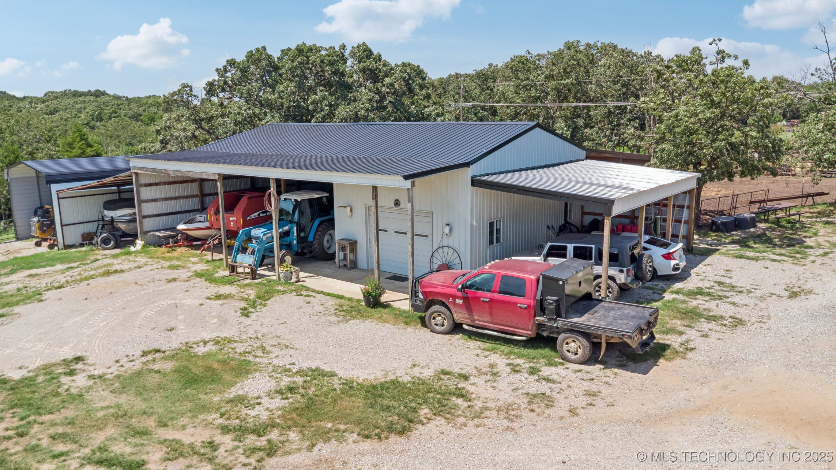 Barnsdall, Oklahoma, 74002, United States, 4 Bedrooms Bedrooms, ,3 BathroomsBathrooms,Residential,For Sale,1898751