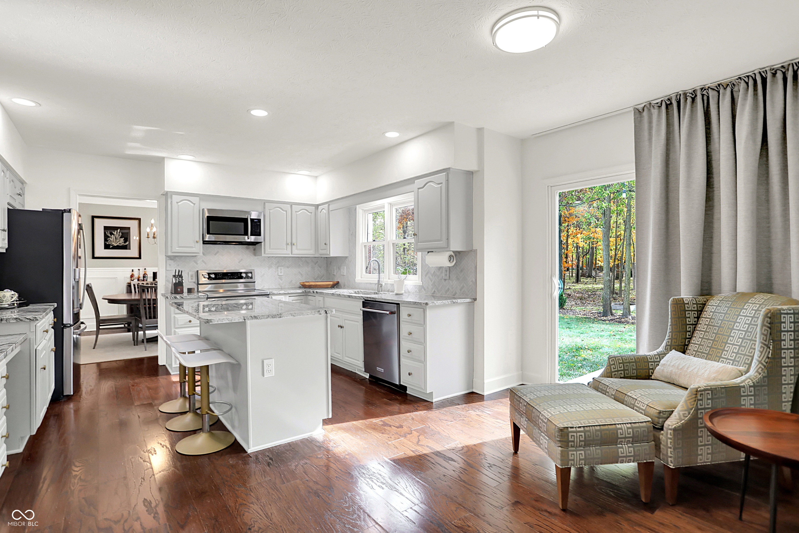 Carmel, Indiana, 46033, United States, 4 Bedrooms Bedrooms, ,3 BathroomsBathrooms,Residential,For Sale,1981057