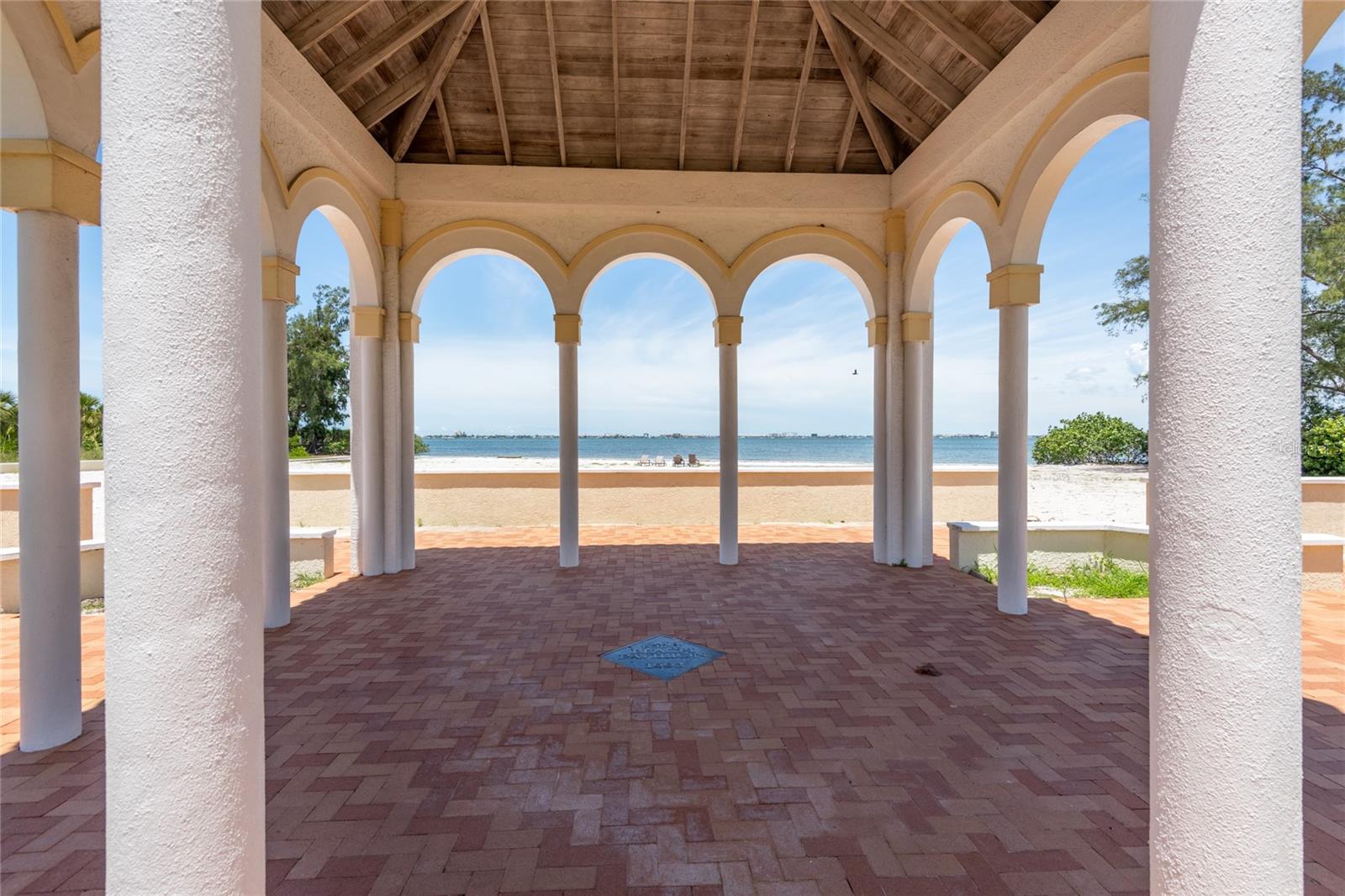St. Petersburg, Florida, 33711, United States, 4 Bedrooms Bedrooms, ,4 BathroomsBathrooms,Residential,For Sale,1900665