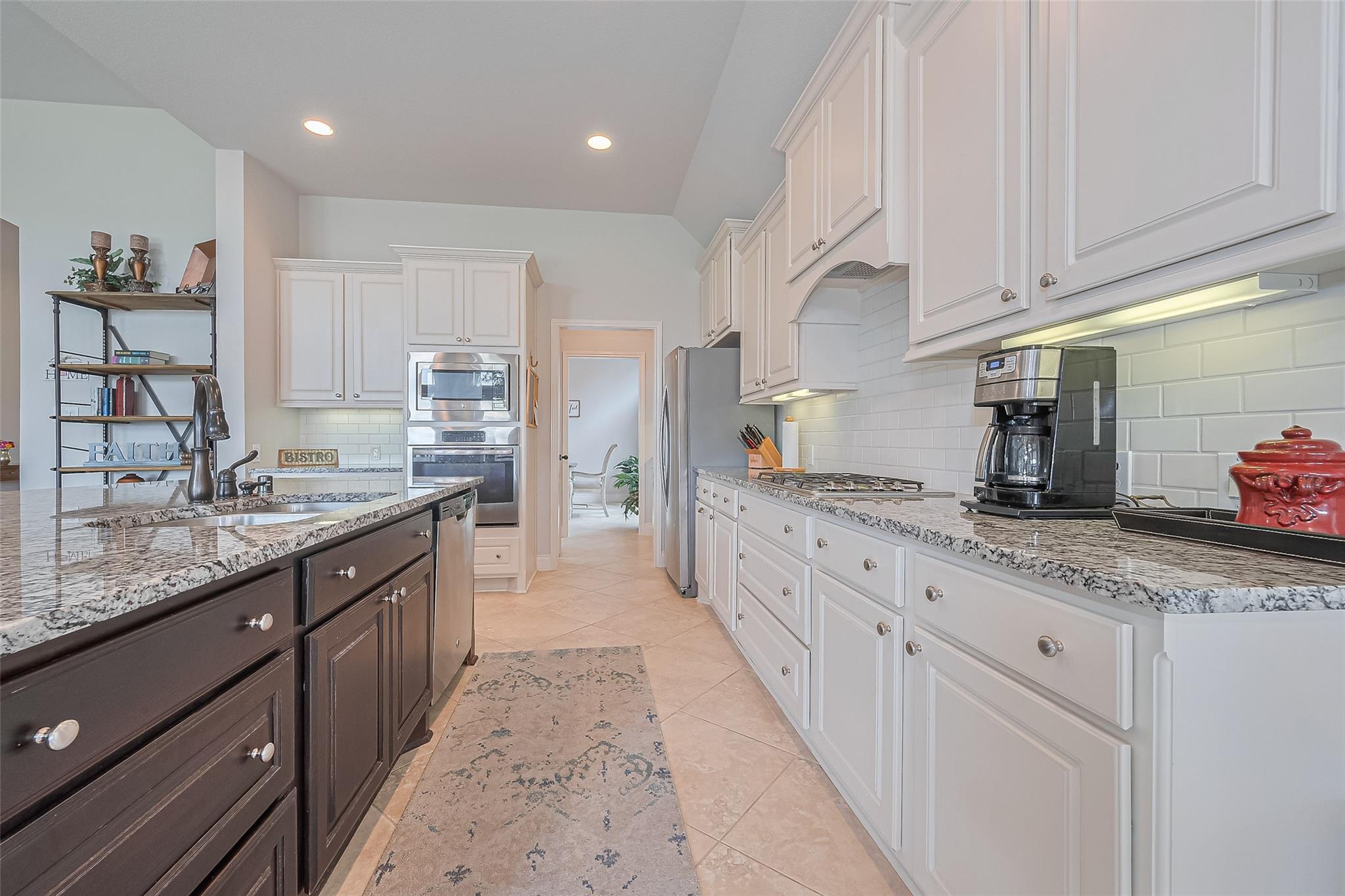 Katy, Texas, 77493, United States, 4 Bedrooms Bedrooms, ,4 BathroomsBathrooms,Residential,For Sale,1982754