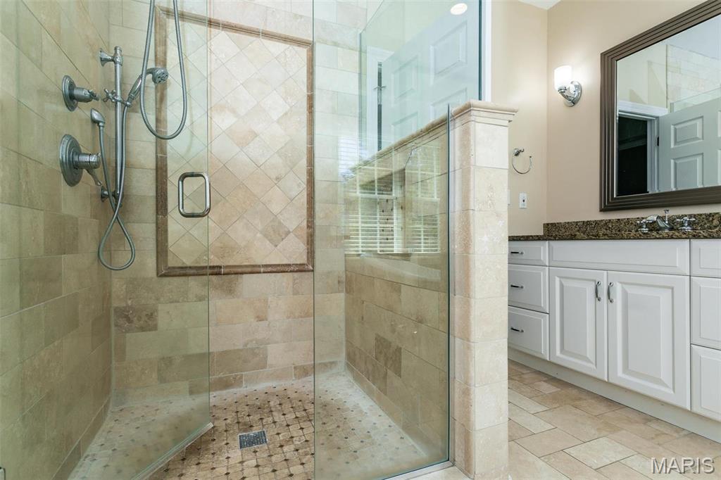 Glen Carbon, Illinois, 62034, United States, 3 Bedrooms Bedrooms, ,4 BathroomsBathrooms,Residential,For Sale,1840876