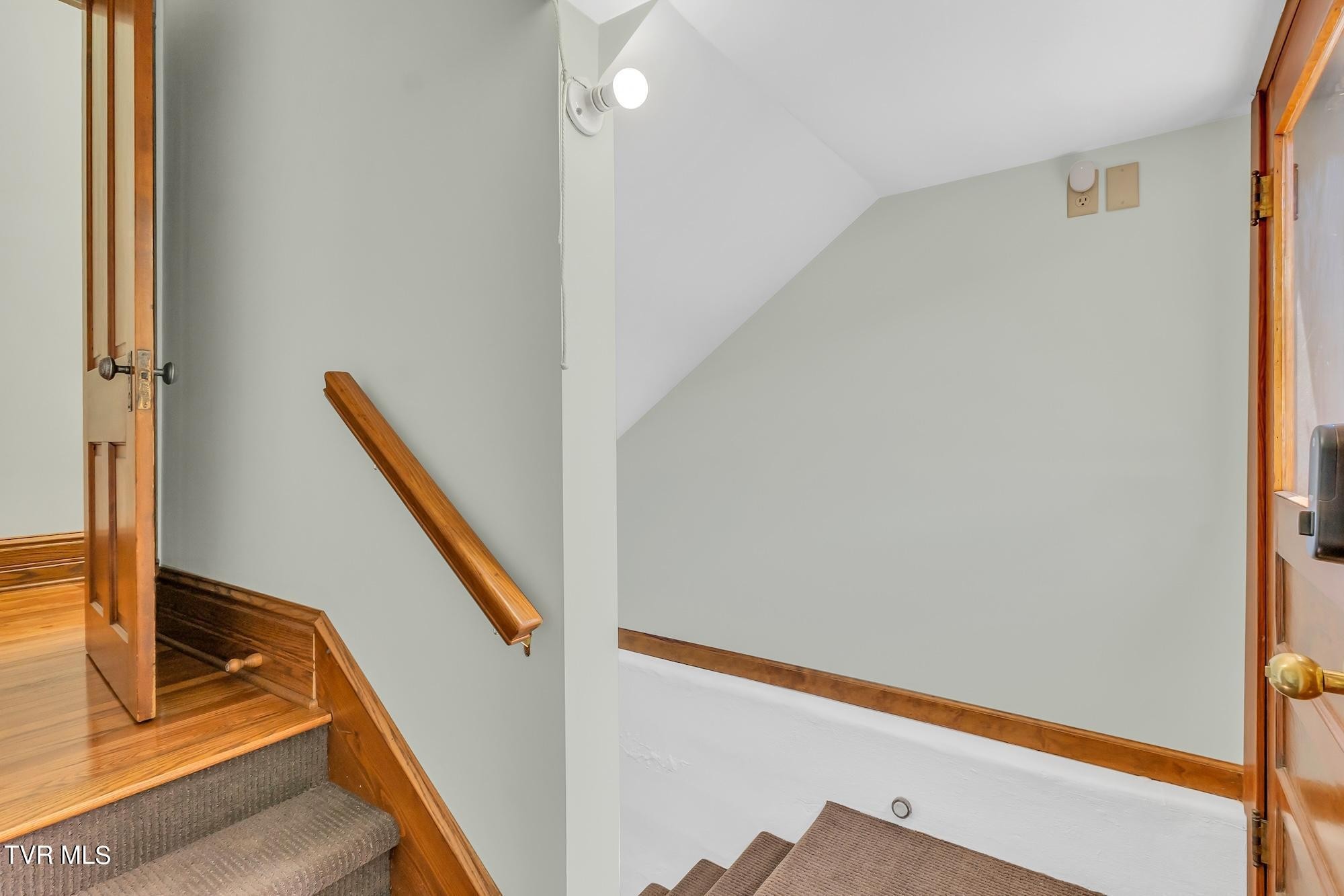 Big Stone Gap, Virginia, 24219, United States, 4 Bedrooms Bedrooms, ,3 BathroomsBathrooms,Residential,For Sale,1984528