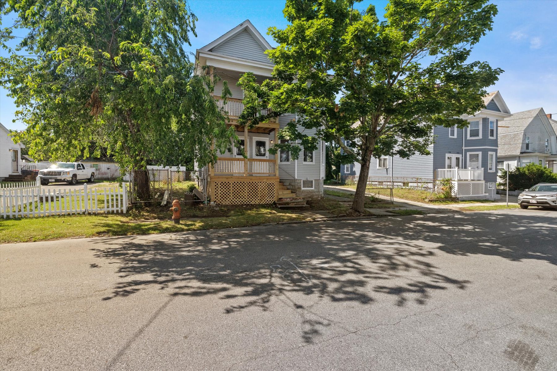  96-98 Clara St, New Bedford, MA, 02744 - 物件實景