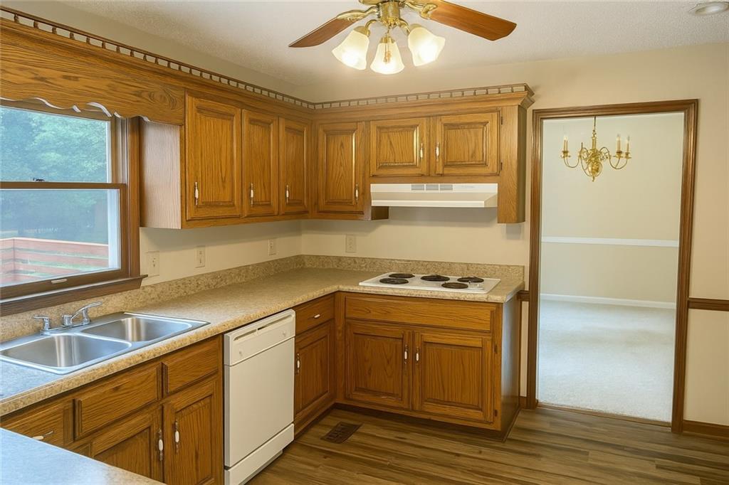 Conyers, Georgia, 30094, United States, 4 Bedrooms Bedrooms, ,5 BathroomsBathrooms,Residential,For Sale,1902783