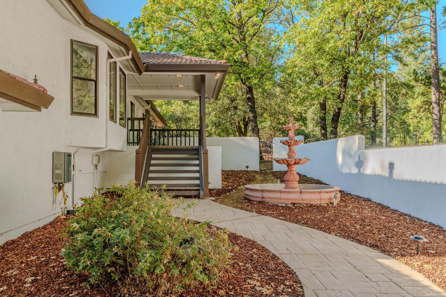 Pine Grove, California, 95665, United States, 3 Bedrooms Bedrooms, ,4 BathroomsBathrooms,Residential,For Sale,1975649