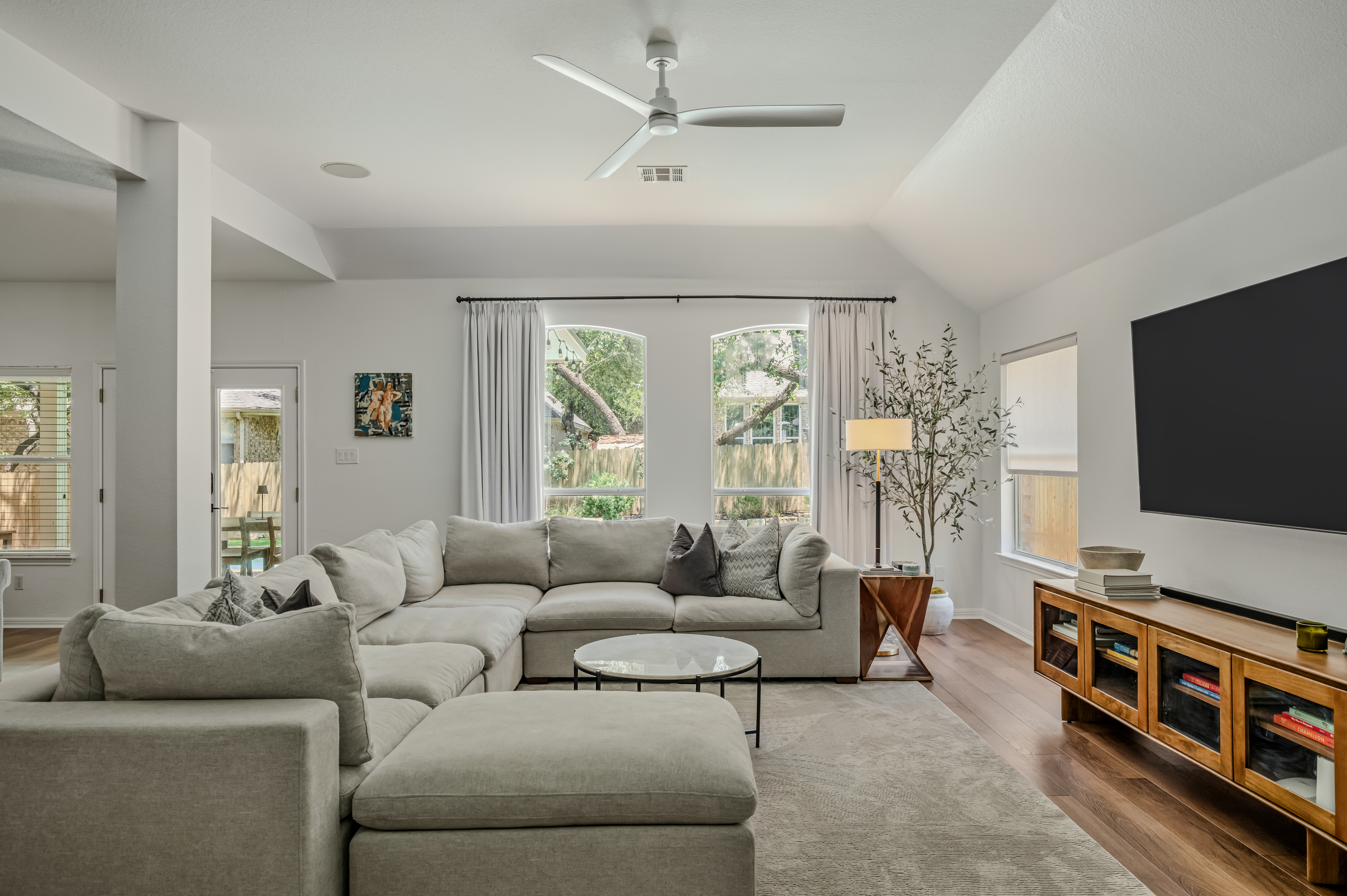  Thoughtfully Updated Round Rock Home with Pool - 物件實景