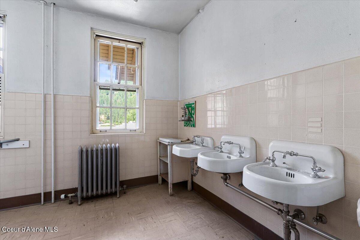 Silverton, Idaho, 83867, United States, 36 Bedrooms Bedrooms, ,Residential,For Sale,1974428