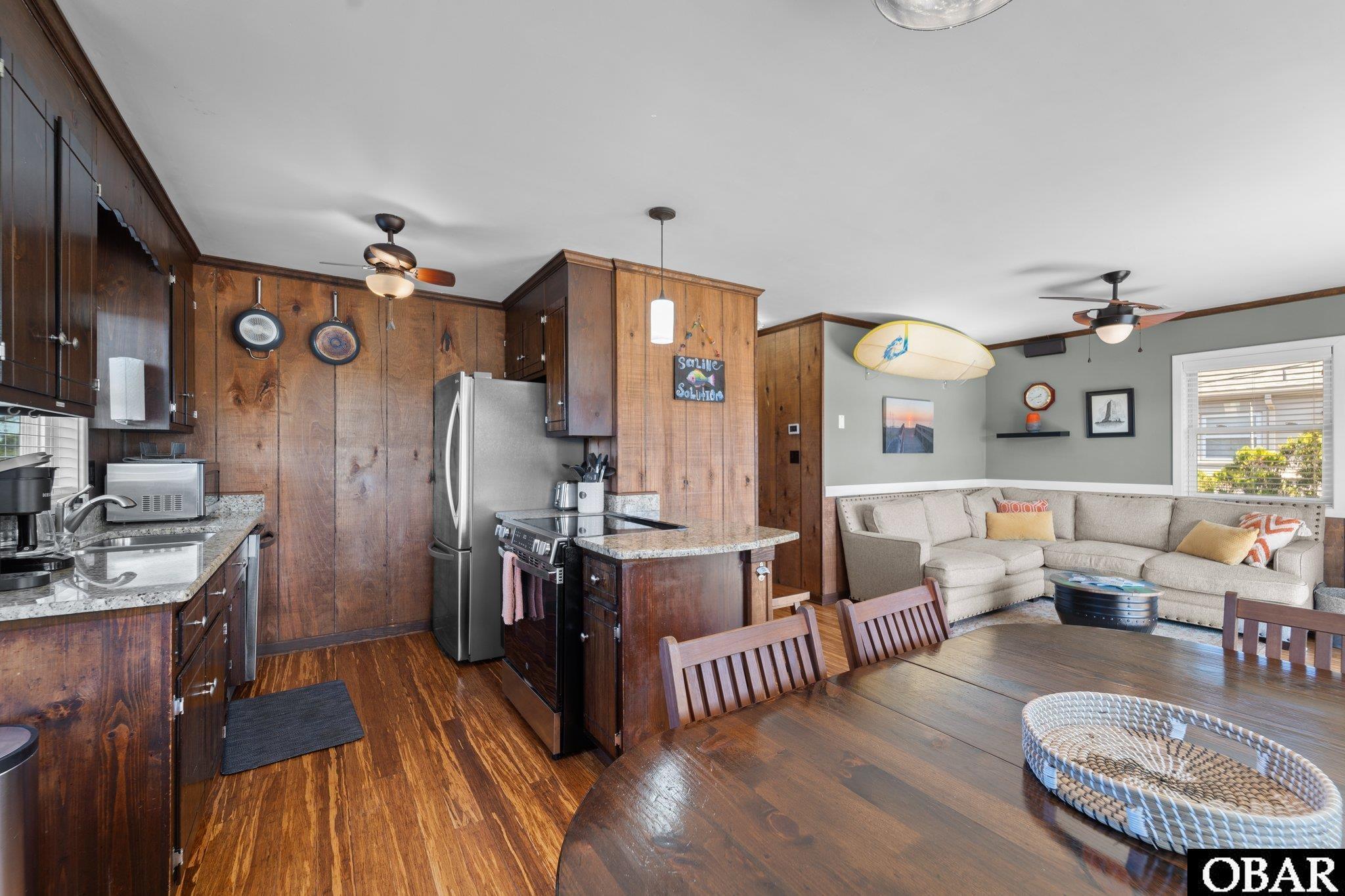 Kill Devil Hills, North Carolina, 27948, United States, 3 Bedrooms Bedrooms, ,2 BathroomsBathrooms,Residential,For Sale,1911985