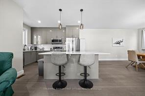 Otawa, Ontario, K1T 4B7, CA, 6 Bedrooms Bedrooms, ,5 BathroomsBathrooms,Residential,For Sale,1941709