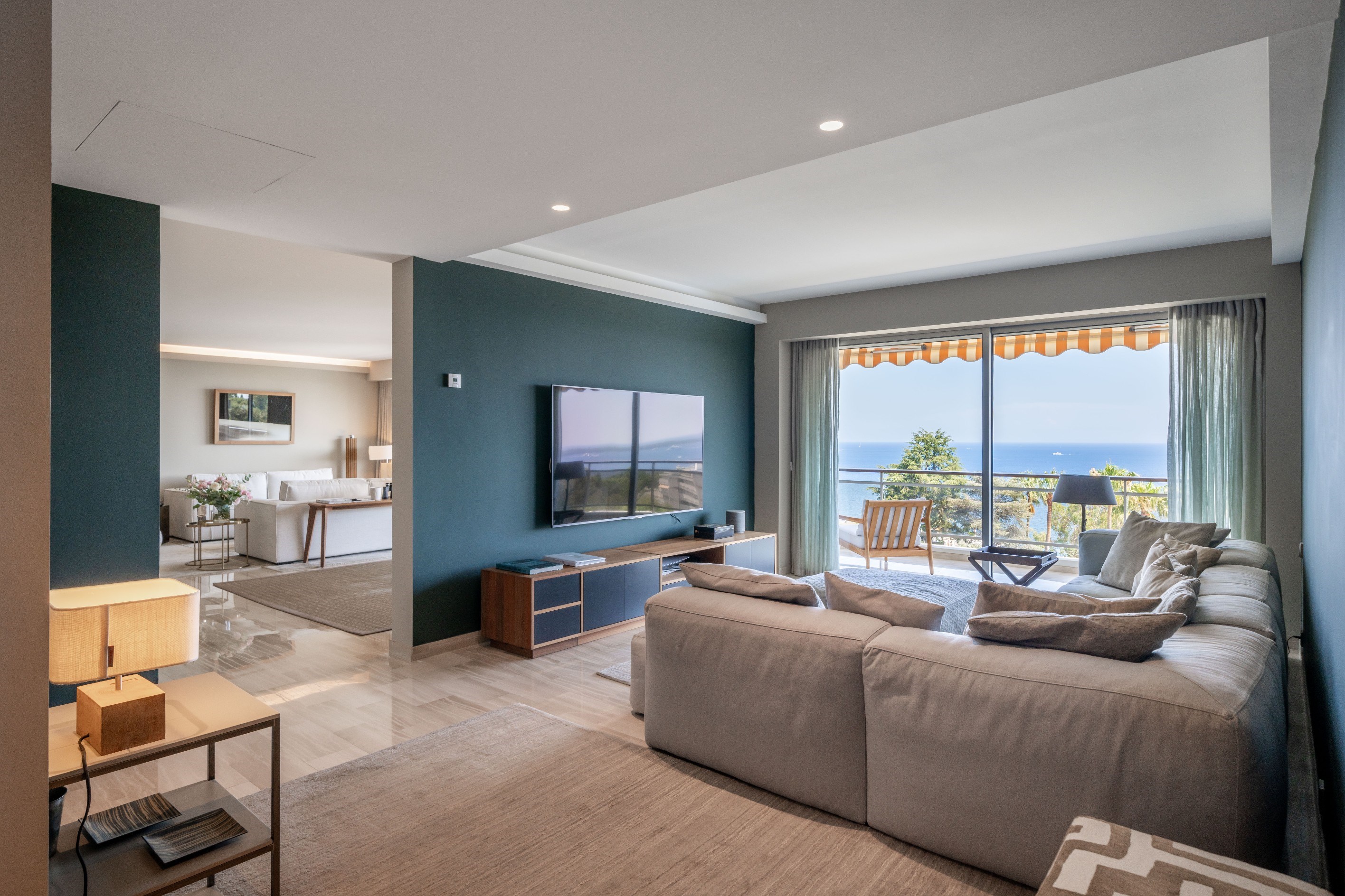  Panoramic Mediterranean views from a 150 sq m apartment near Cannes - 物件實景