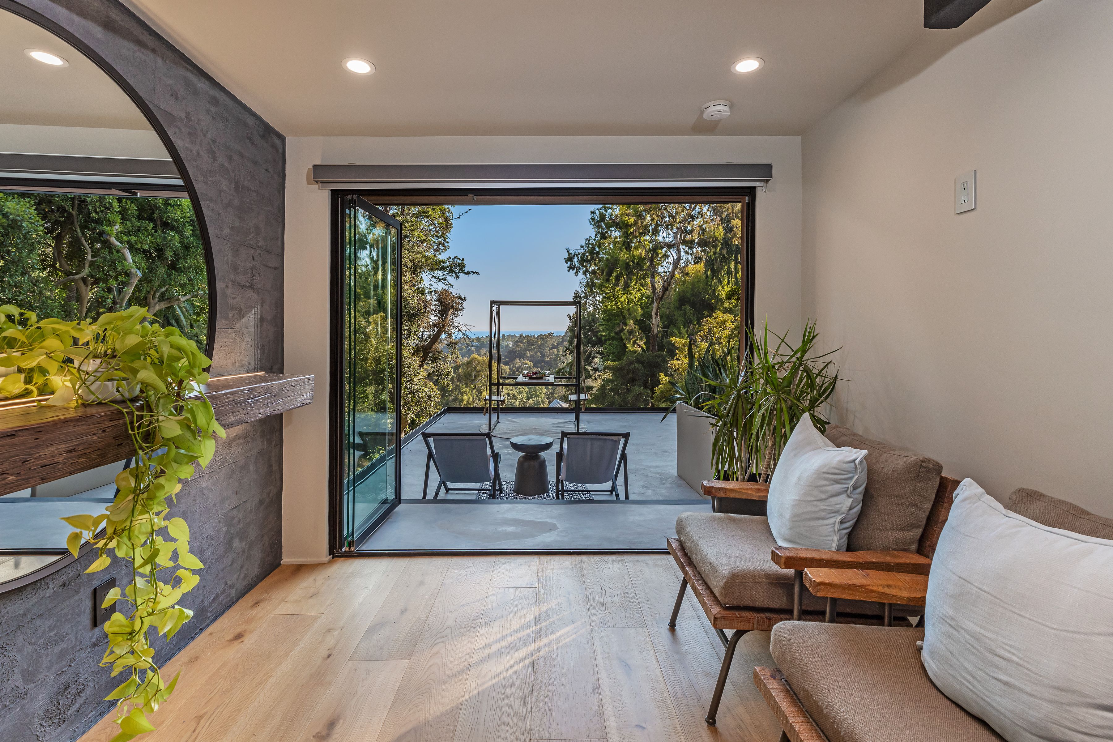  1509 Amalfi Drive - 物件實景