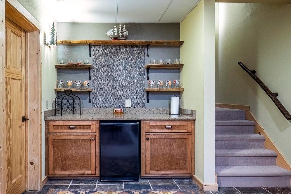 Morganton, Georgia, 30560, United States, 3 Bedrooms Bedrooms, ,4 BathroomsBathrooms,Residential,For Sale,2001017