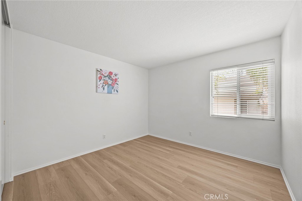 Lake Elsinore, California, 92532, United States, 4 Bedrooms Bedrooms, ,3 BathroomsBathrooms,Residential,For Sale,2048913