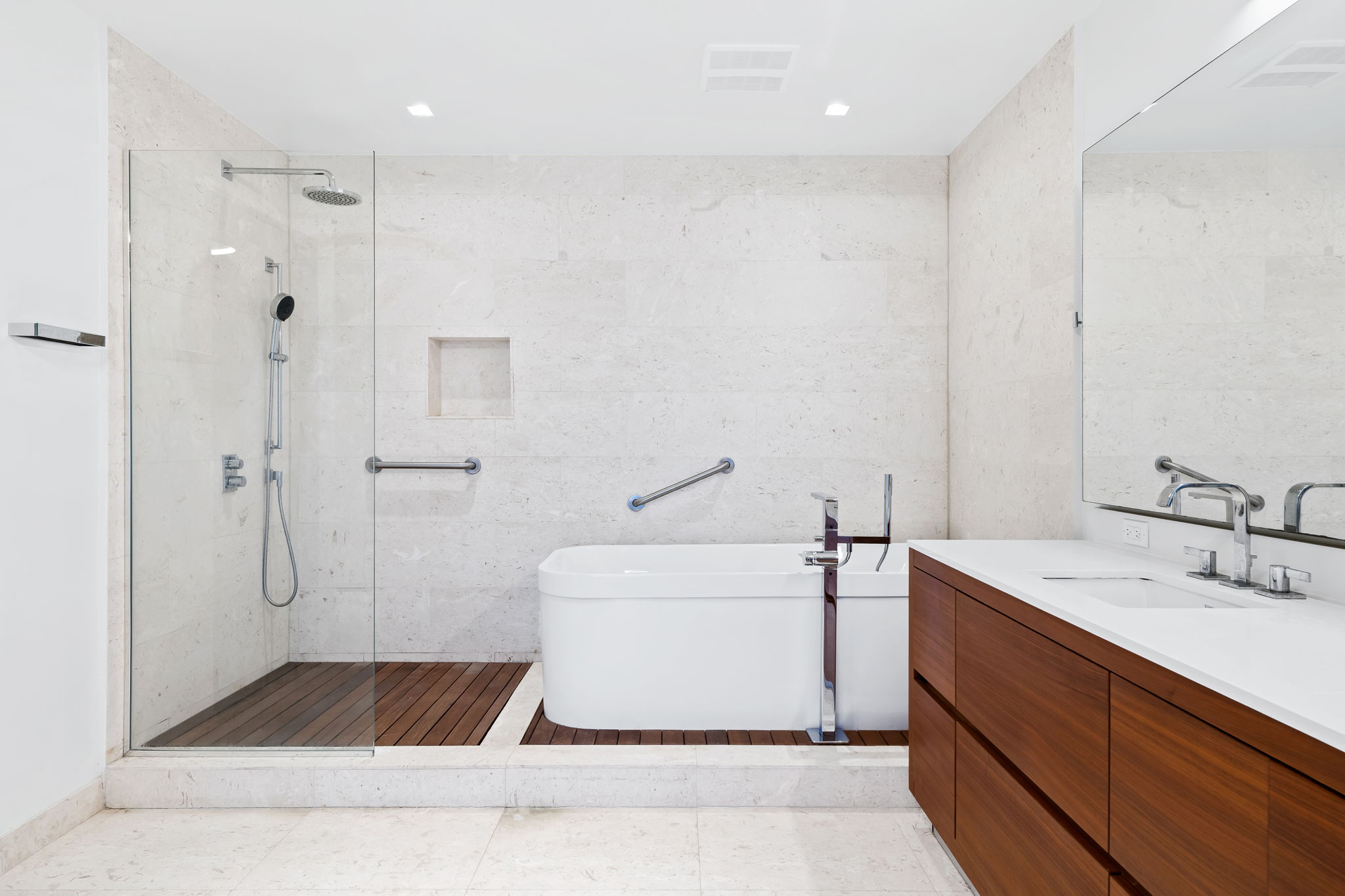  3581 E Glencoe Street, Miami, FL, 33133 - 物件實景
