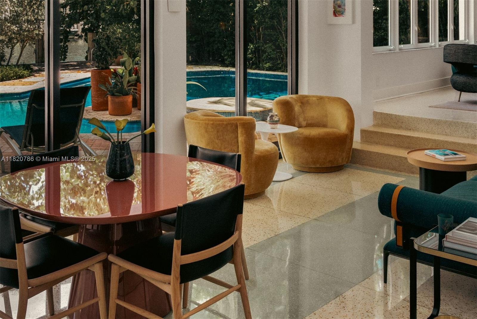 Miami Beach, Florida, 33140, United States, 3 Bedrooms Bedrooms, ,4 BathroomsBathrooms,Residential,For Sale,1858063