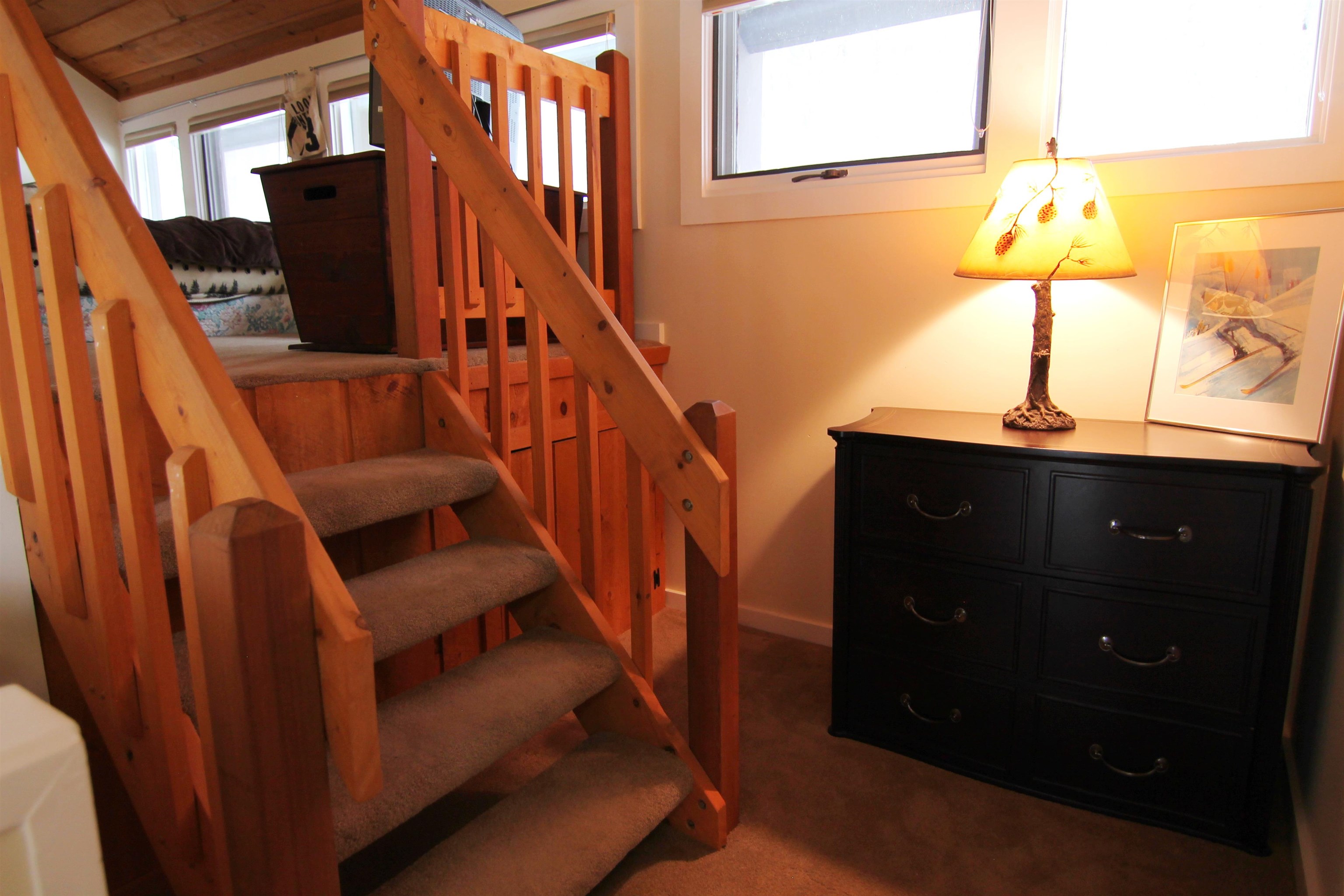 Lincoln, New Hampshire, 03251, United States, 3 Bedrooms Bedrooms, ,2 BathroomsBathrooms,Residential,For Sale,1732060