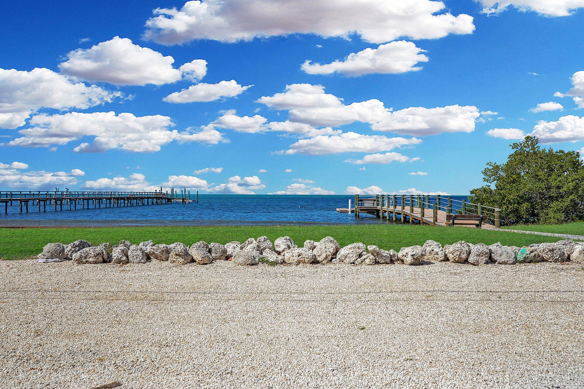 MARATHON, Florida, 33050, United States, 2 Bedrooms Bedrooms, ,2 BathroomsBathrooms,Residential,For Sale,1707651