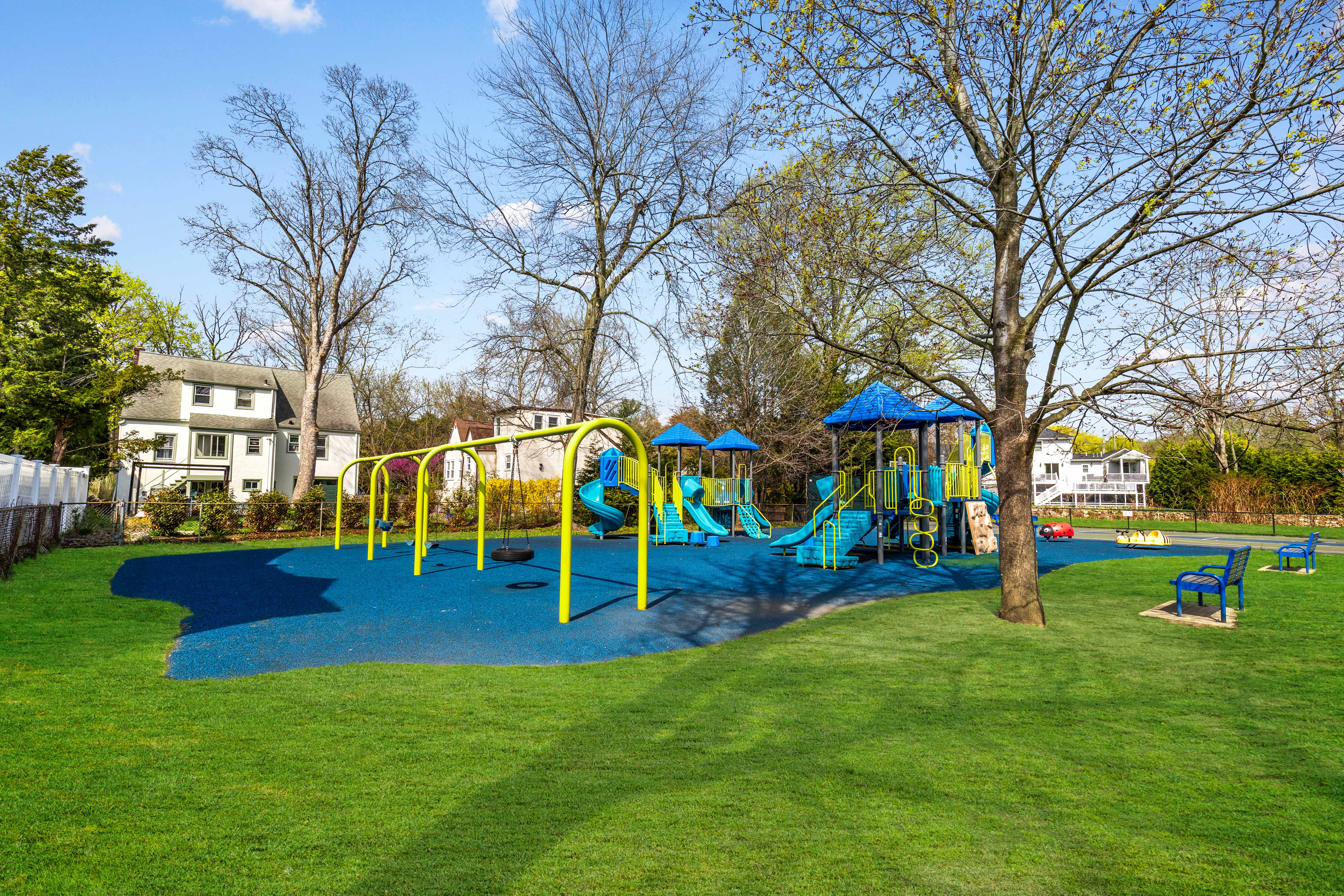  400 Warren Avenue - 物件實景