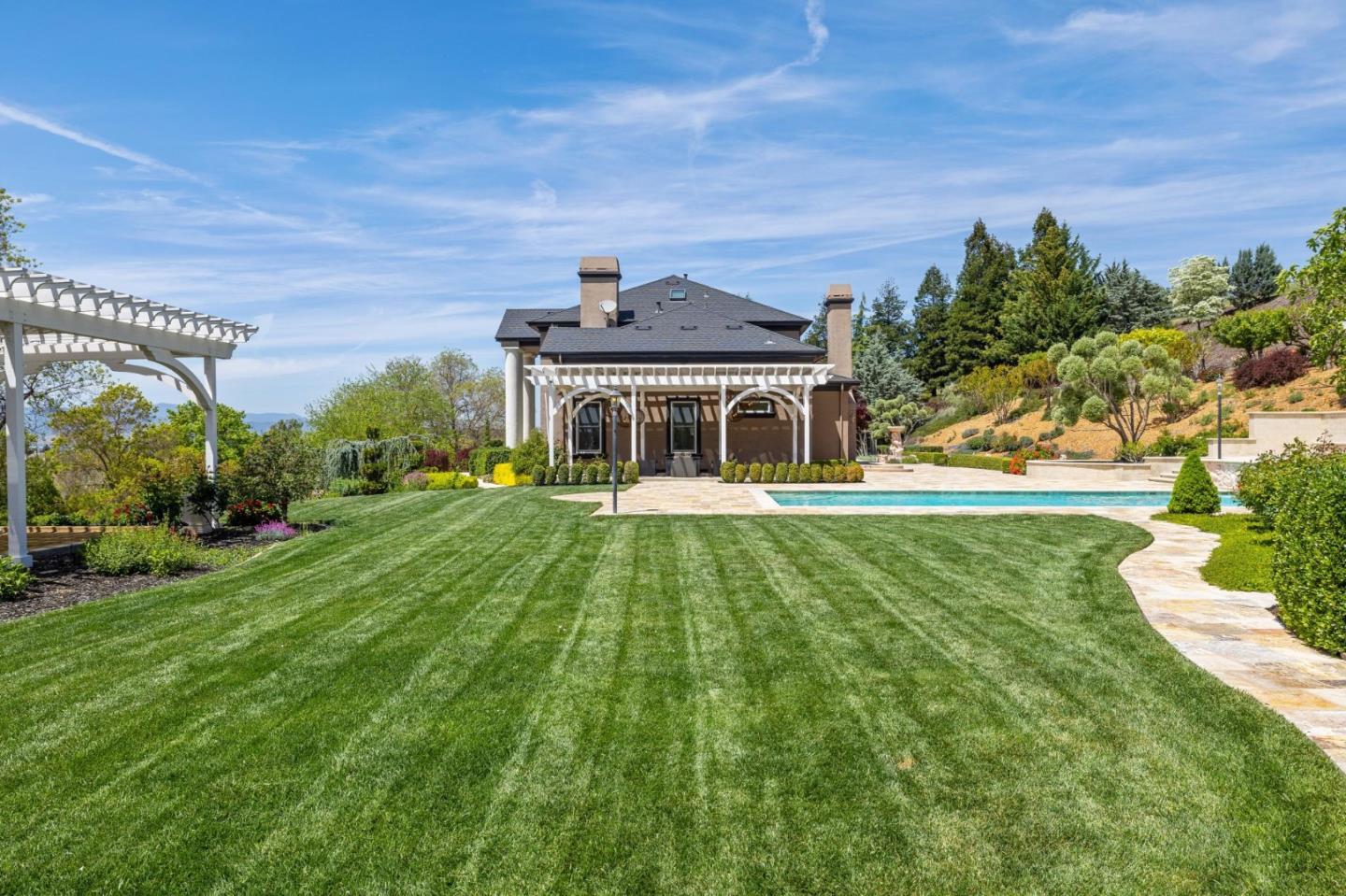 Gilroy, California, 95020, United States, 4 Bedrooms Bedrooms, ,4 BathroomsBathrooms,Residential,For Sale,1912112