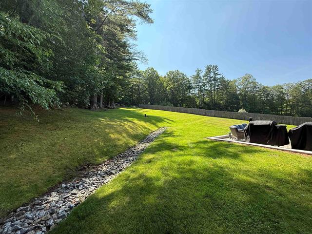 Weare, New Hampshire, 03281, United States, 3 Bedrooms Bedrooms, ,2 BathroomsBathrooms,Residential,For Sale,1979448