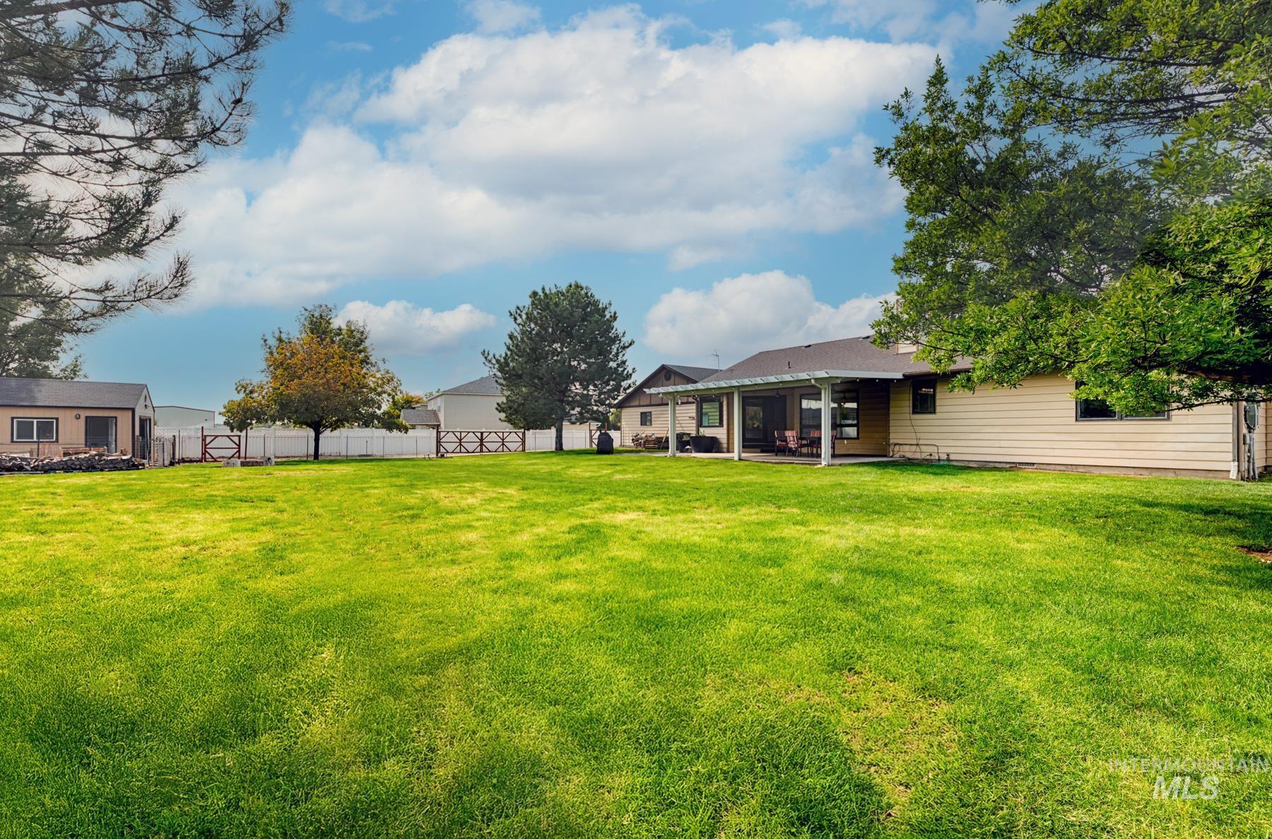 Kuna, Idaho, 83634, United States, 6 Bedrooms Bedrooms, ,4 BathroomsBathrooms,Residential,For Sale,1950984