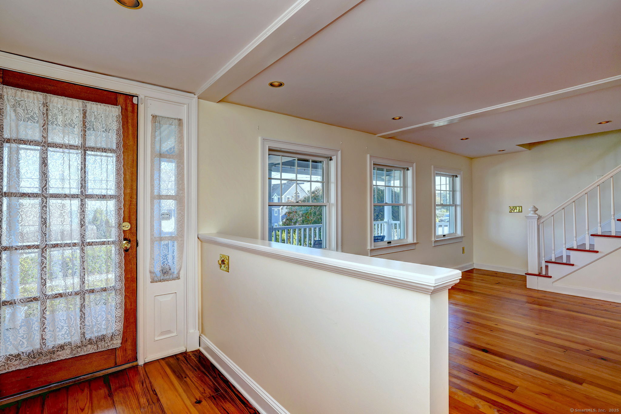 Milford, Connecticut, 06460, United States, 2 Bedrooms Bedrooms, ,2 BathroomsBathrooms,Residential,For Sale,1987873