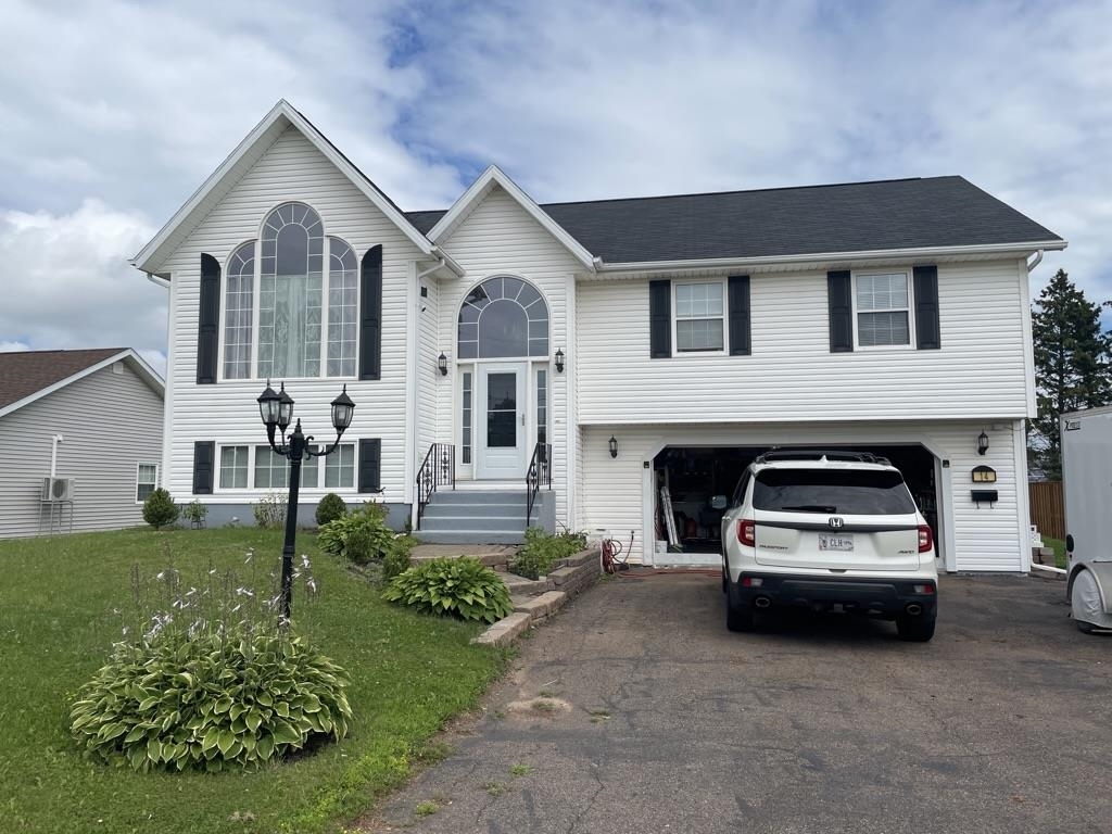 STRATFORD, Prince Edward Island, C1B 2H3, CA, 4 Bedrooms Bedrooms, ,2 BathroomsBathrooms,Residential,For Sale,1885210