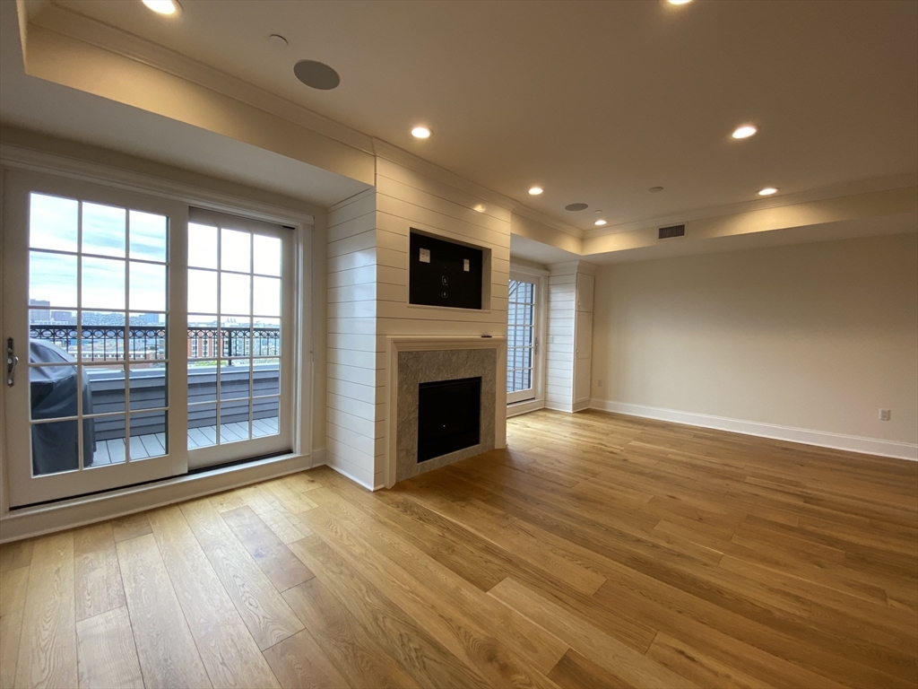 Boston, Massachusetts, 02129, United States, 3 Bedrooms Bedrooms, ,3 BathroomsBathrooms,Residential,For Sale,1883485