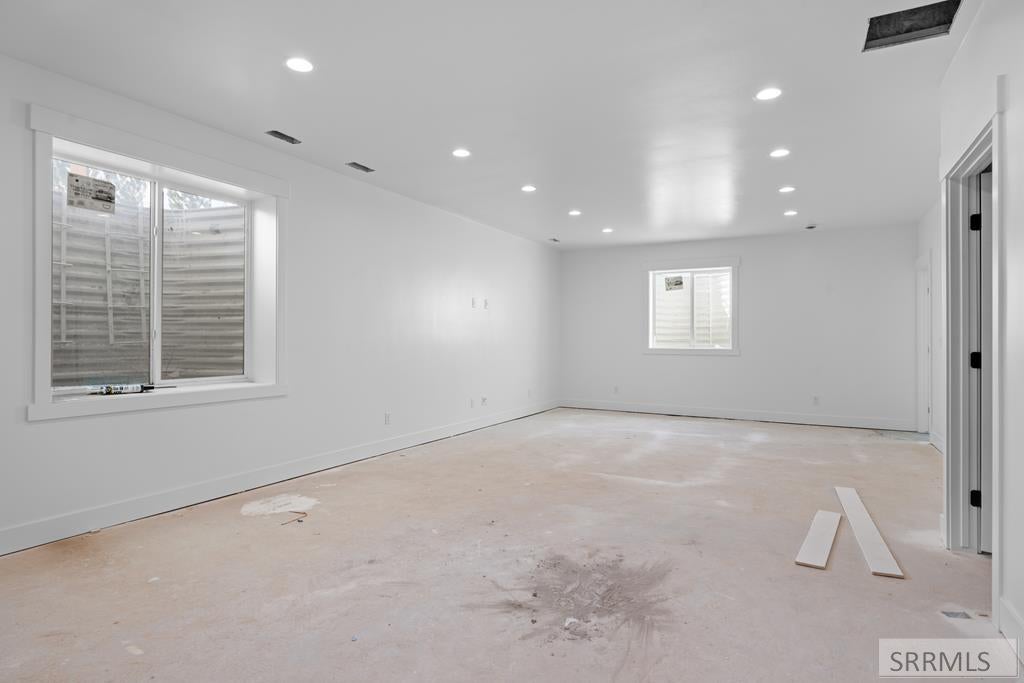 RIGBY, Idaho, 83442, United States, 5 Bedrooms Bedrooms, ,3 BathroomsBathrooms,Residential,For Sale,1983610