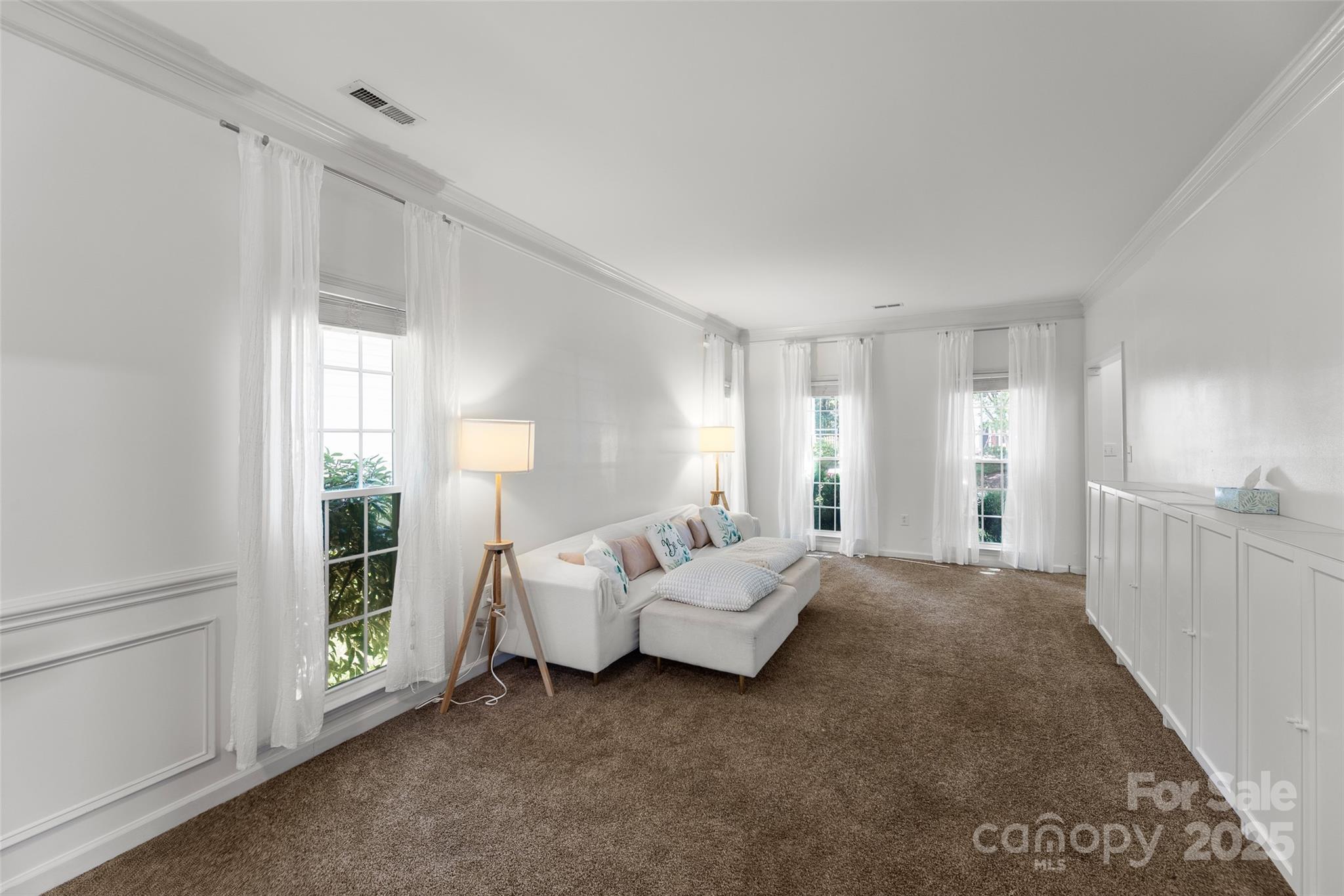 Huntersville, North Carolina, 28078, United States, 4 Bedrooms Bedrooms, ,3 BathroomsBathrooms,Residential,For Sale,1903778