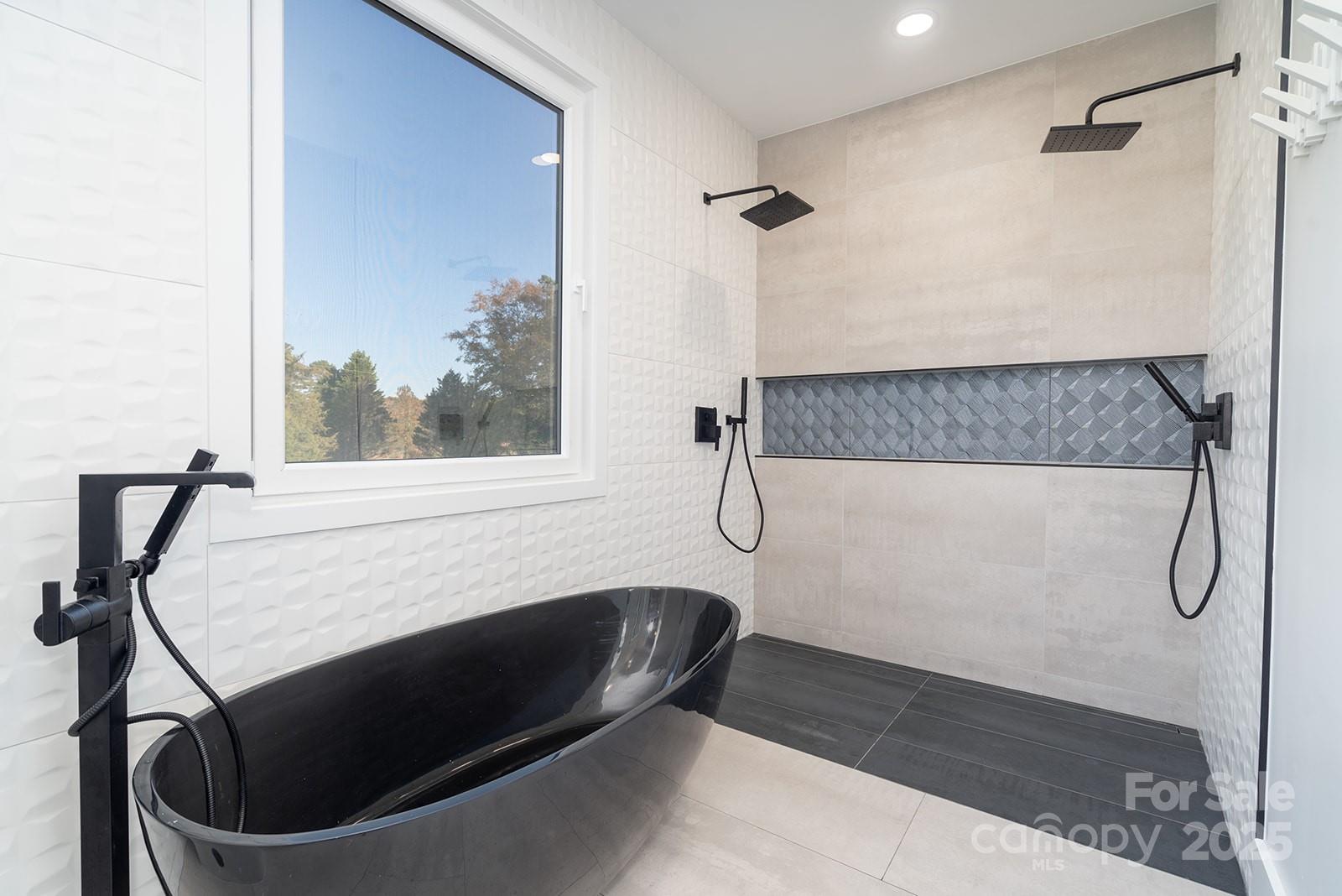 Waxhaw, North Carolina, 28173, United States, 5 Bedrooms Bedrooms, ,4 BathroomsBathrooms,Residential,For Sale,1990877