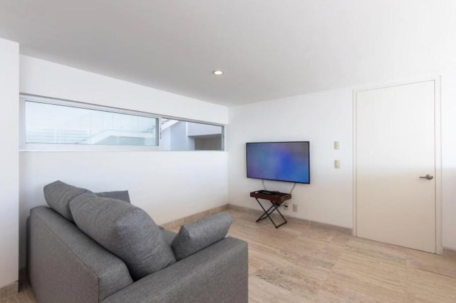 Hortensias, Puerto Vallarta, Jalisco, 48380, Mexico, 3 Bedrooms Bedrooms, ,3 BathroomsBathrooms,Residential,For Sale,Hortensias,1615692