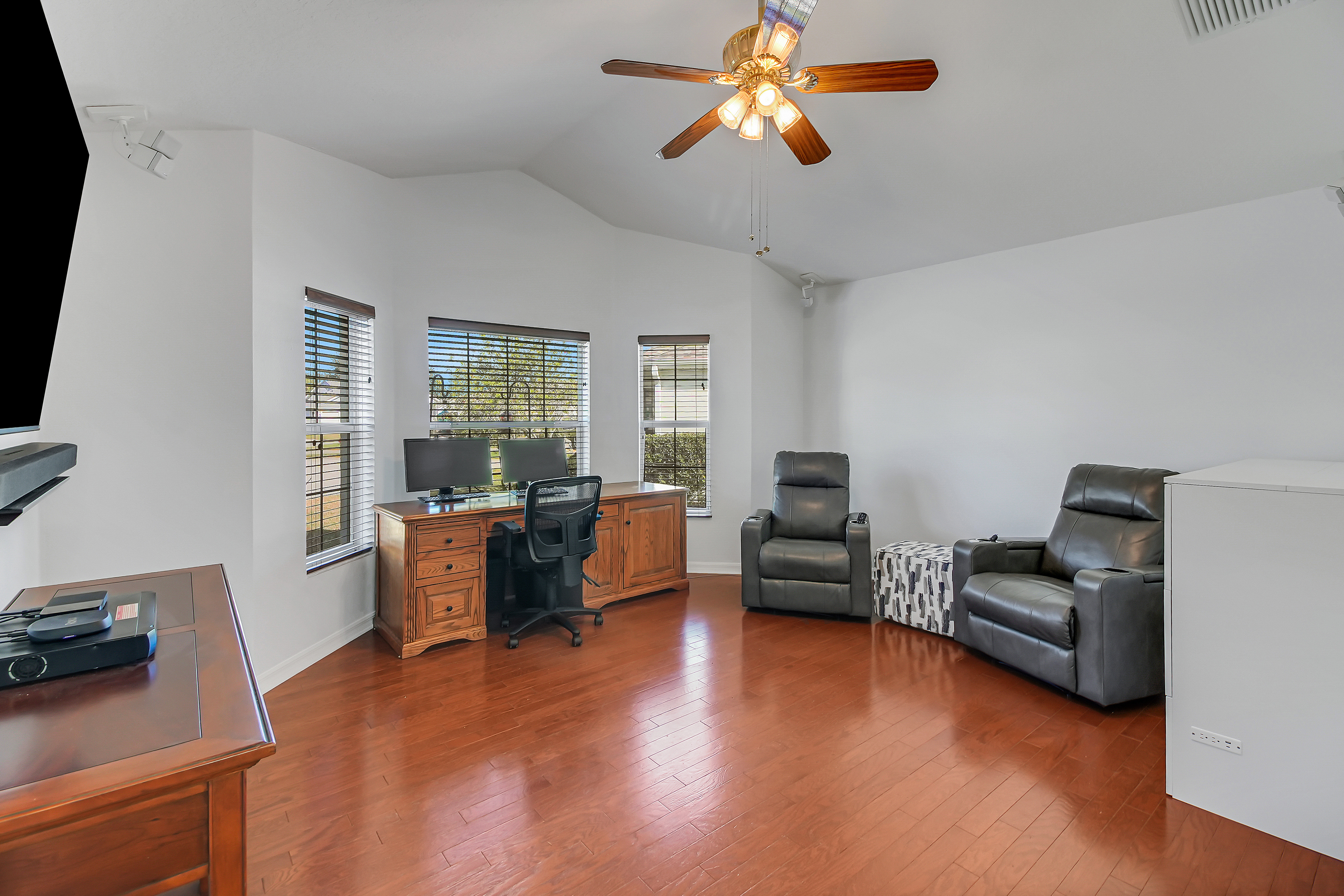 Feather Sound, Florida, 32162, United States, 3 Bedrooms Bedrooms, ,2 BathroomsBathrooms,Residential,For Sale,2013276