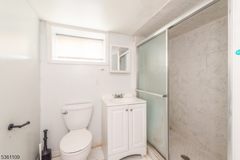 Prospect Park Boro, New Jersey, 07508-1904, United States, 5 Bedrooms Bedrooms, ,3 BathroomsBathrooms,Residential,For Sale,1879687