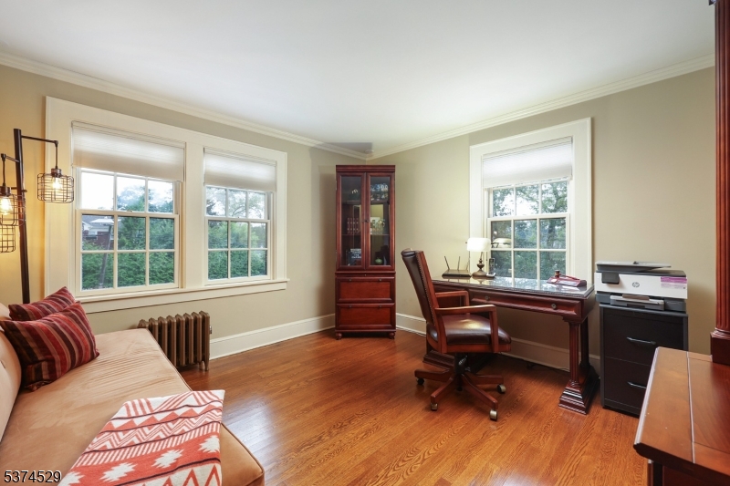 Westfield Town, New Jersey, 07090, United States, 3 Bedrooms Bedrooms, ,2 BathroomsBathrooms,Residential,For Sale,1940916