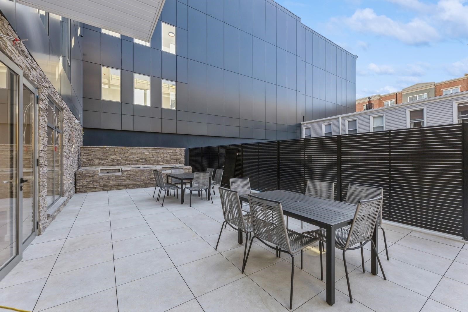 425 3rd St Unit 202, Jersey City, New Jersey, 07302, United States, 2 Bedrooms Bedrooms, ,2 BathroomsBathrooms,Residential,For Sale,425 3rd St Unit 202,1674924