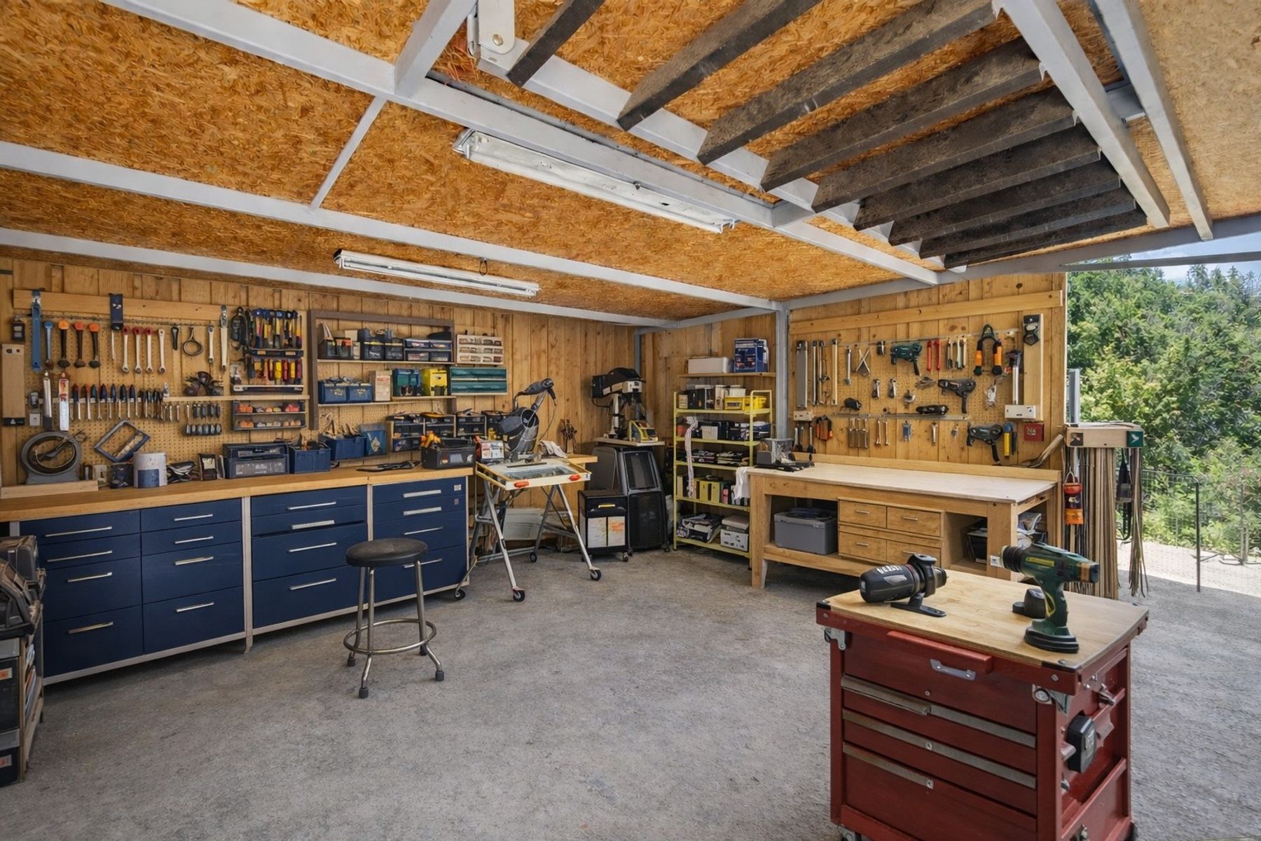  Large property with garages and workshops 10 minutes from Sion - 物件實景