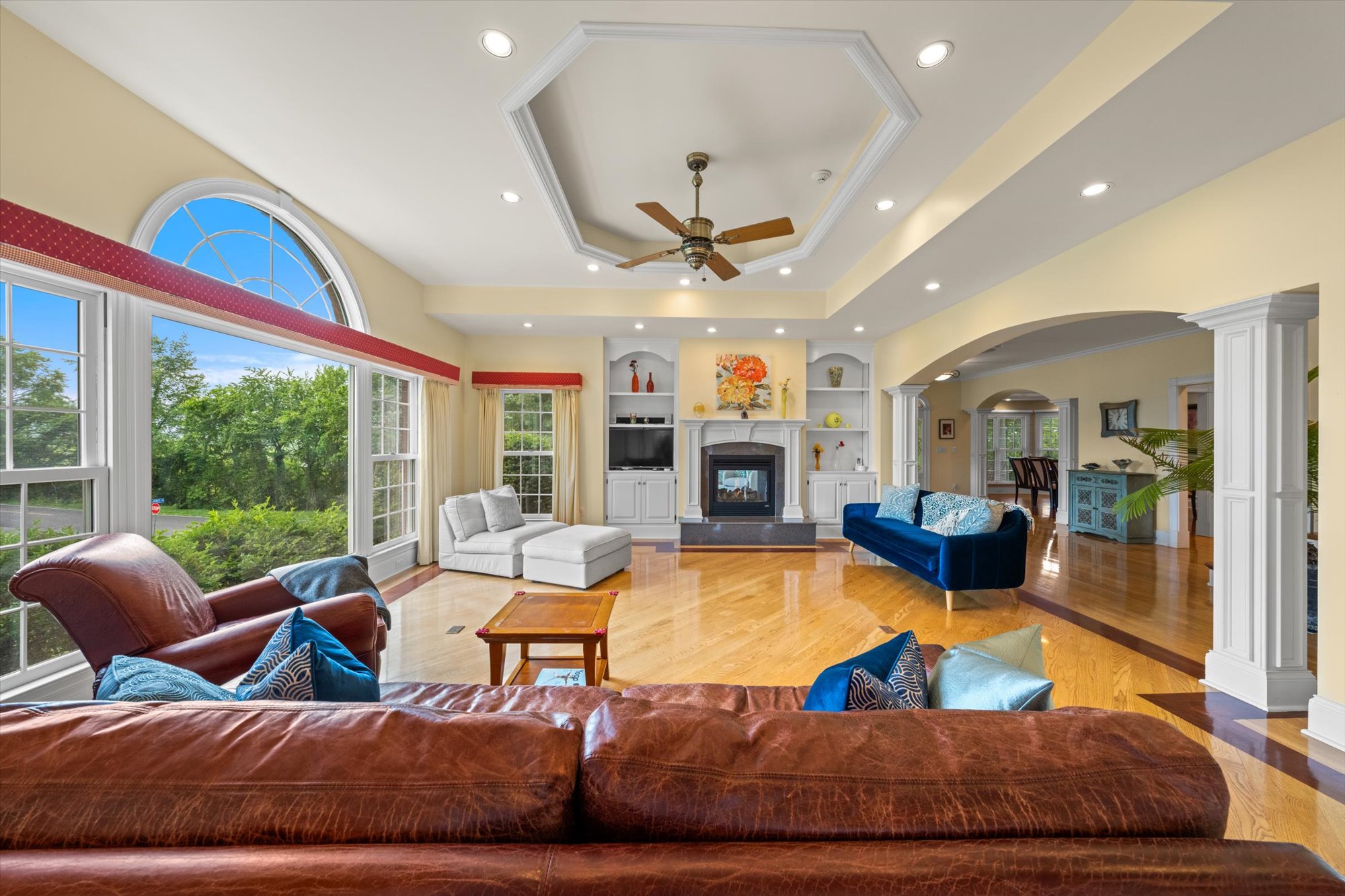 Sevierville, Tennessee, 37876-5201, United States, 3 Bedrooms Bedrooms, ,4 BathroomsBathrooms,Residential,For Sale,1810595
