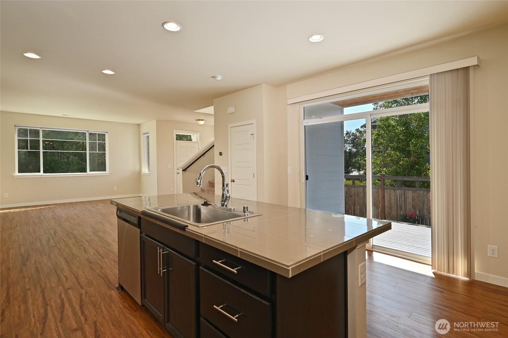 AUBURN, Washington, 98092, United States, 4 Bedrooms Bedrooms, ,3 BathroomsBathrooms,Residential,For Sale,1954954