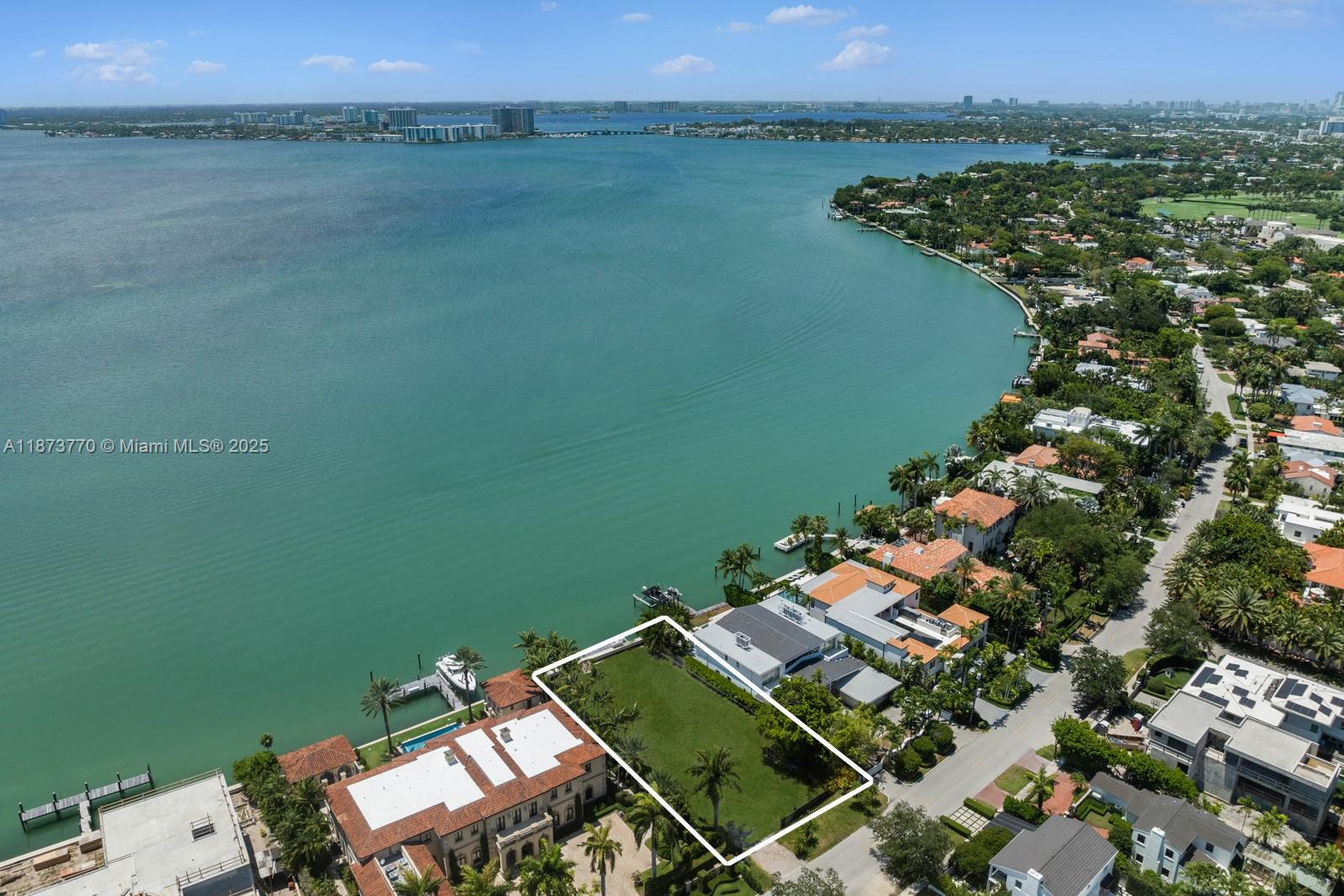 Miami Beach, Florida, 33140, United States, 6 Bedrooms Bedrooms, ,8 BathroomsBathrooms,Residential,For Sale,1941936