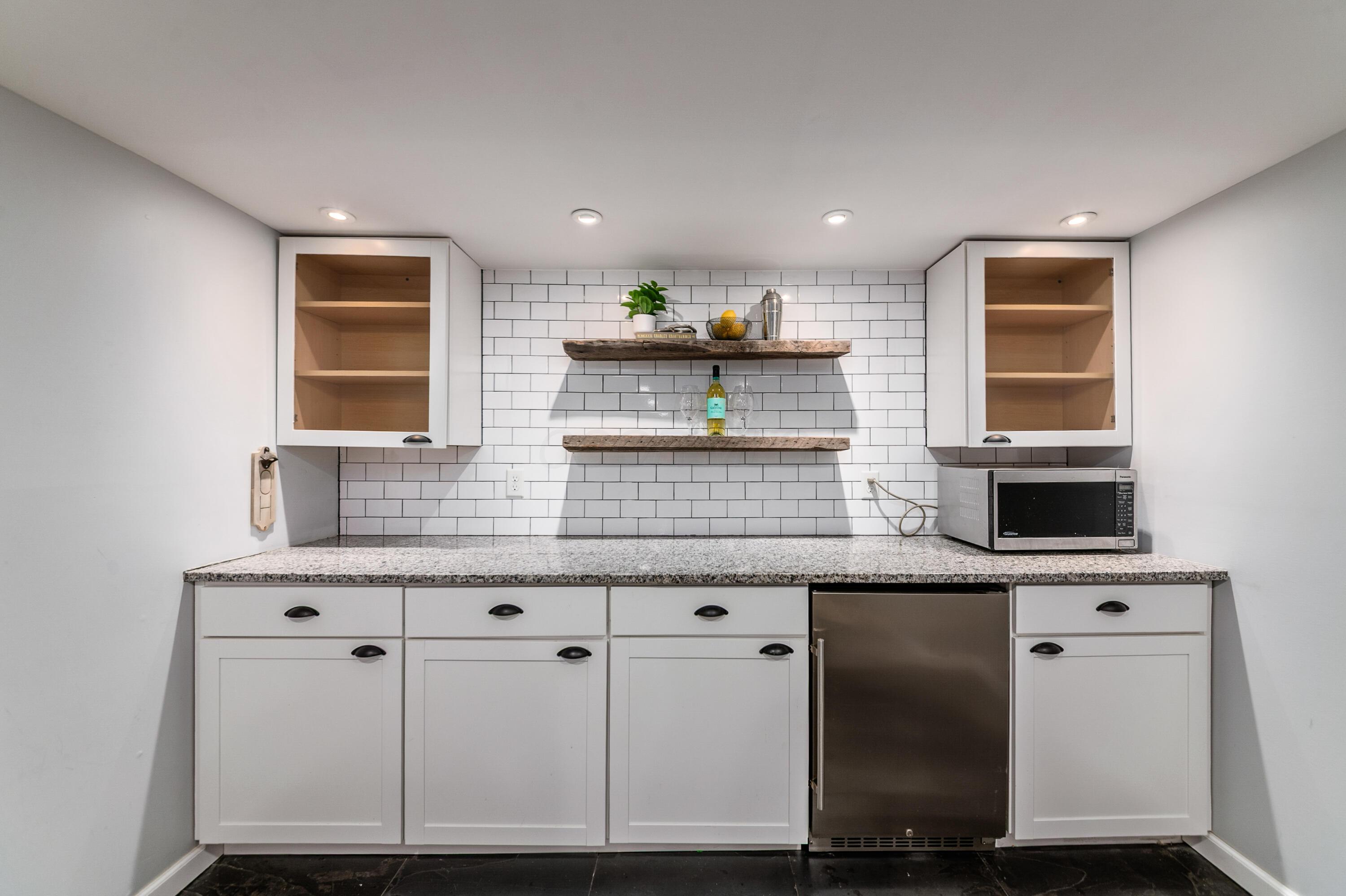 Columbus, Ohio, 43214, United States, 4 Bedrooms Bedrooms, ,3 BathroomsBathrooms,Residential,For Sale,1996077