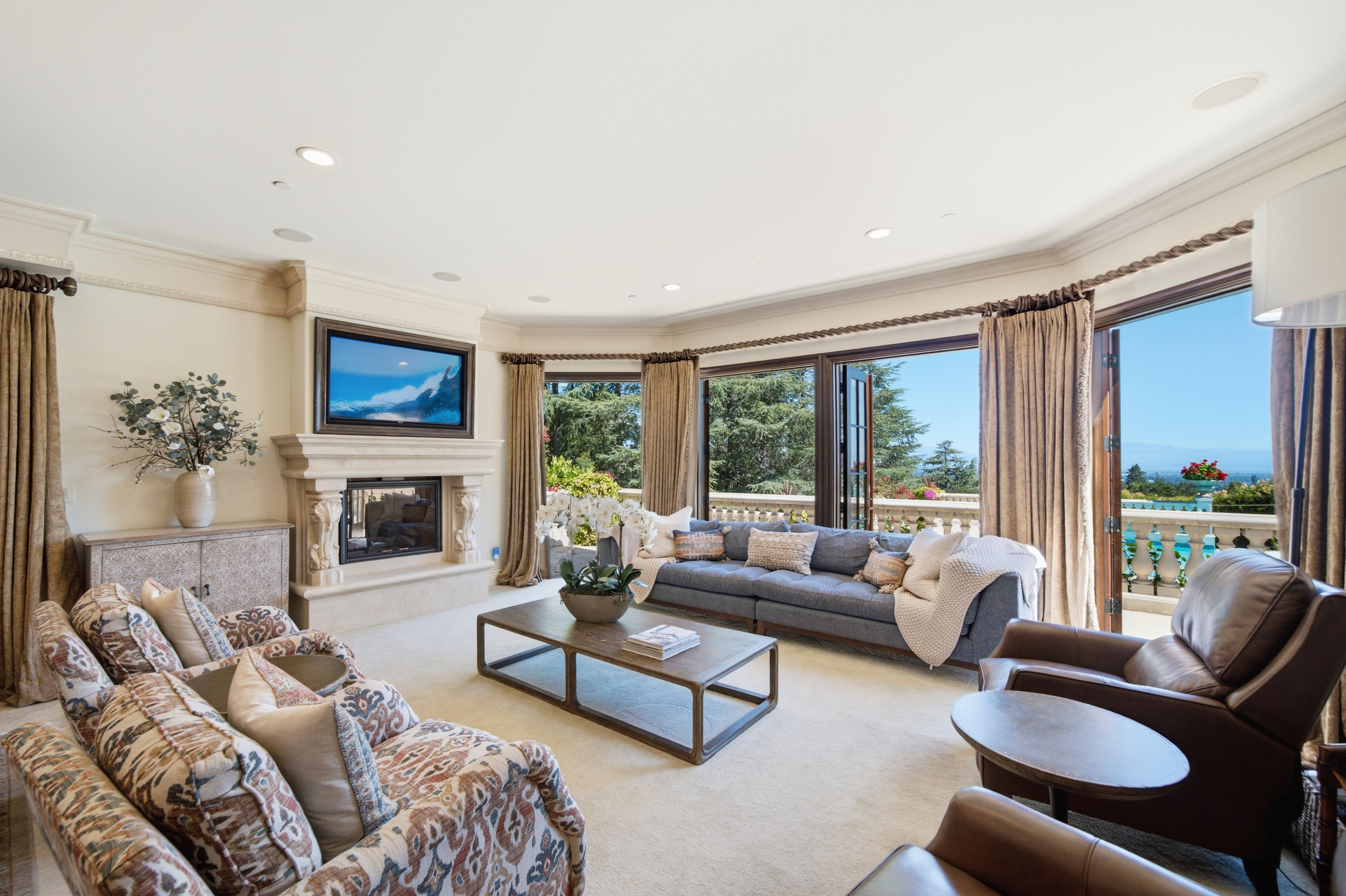 An Entertainer’s Estate with Exceptional Bay Views - 物件實景