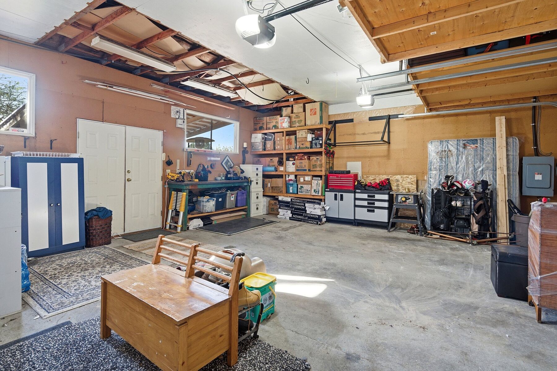  Gordon Head Family Home - 物件實景