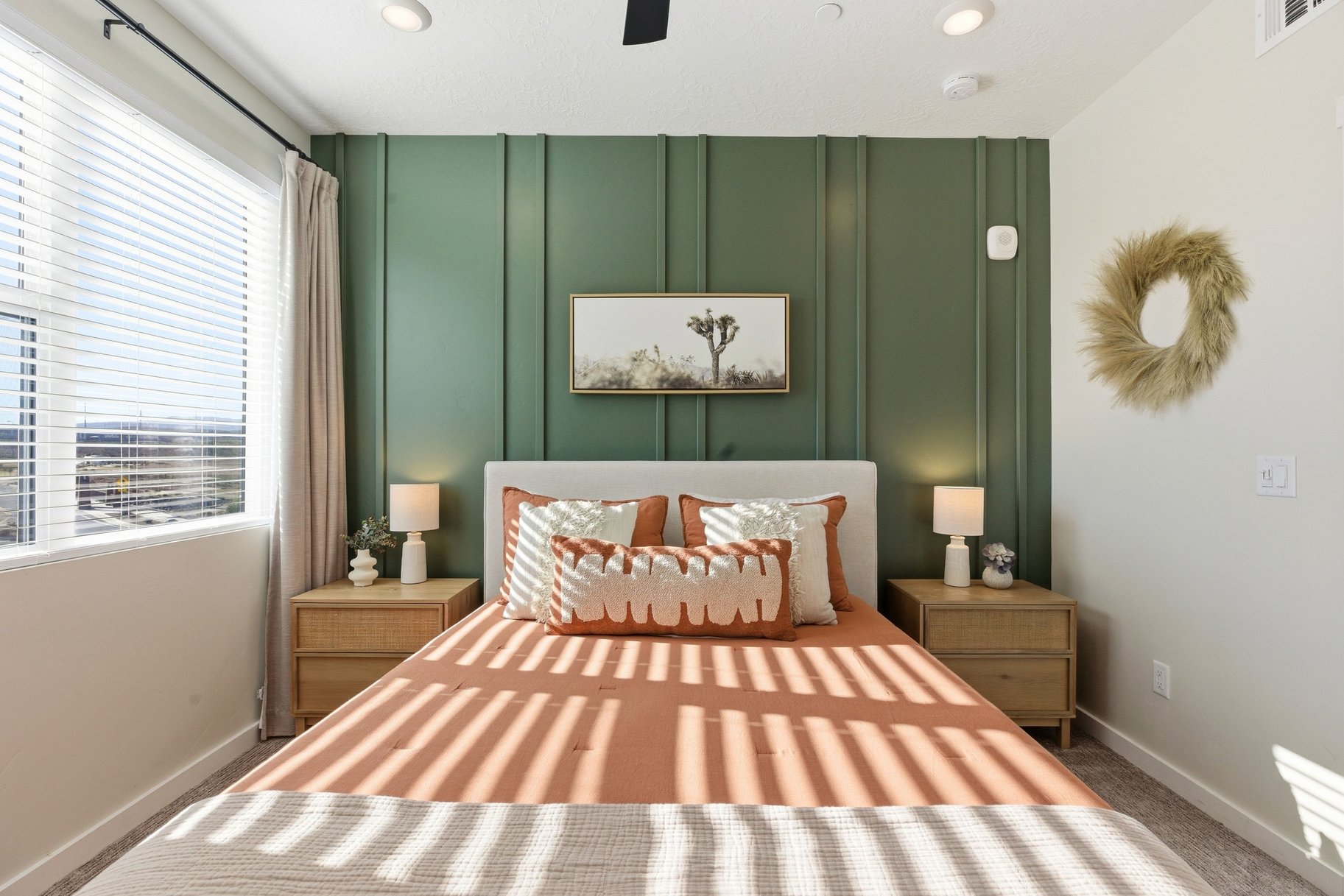  Top-Floor Desert Color Retreat With Lagoon Access & Views - 物件實景