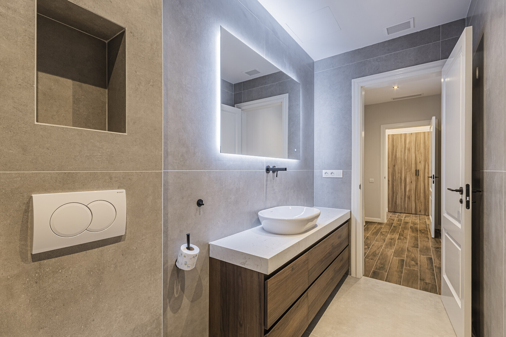  Extraordinary corner apartment on high floor with sea-views - 物件實景