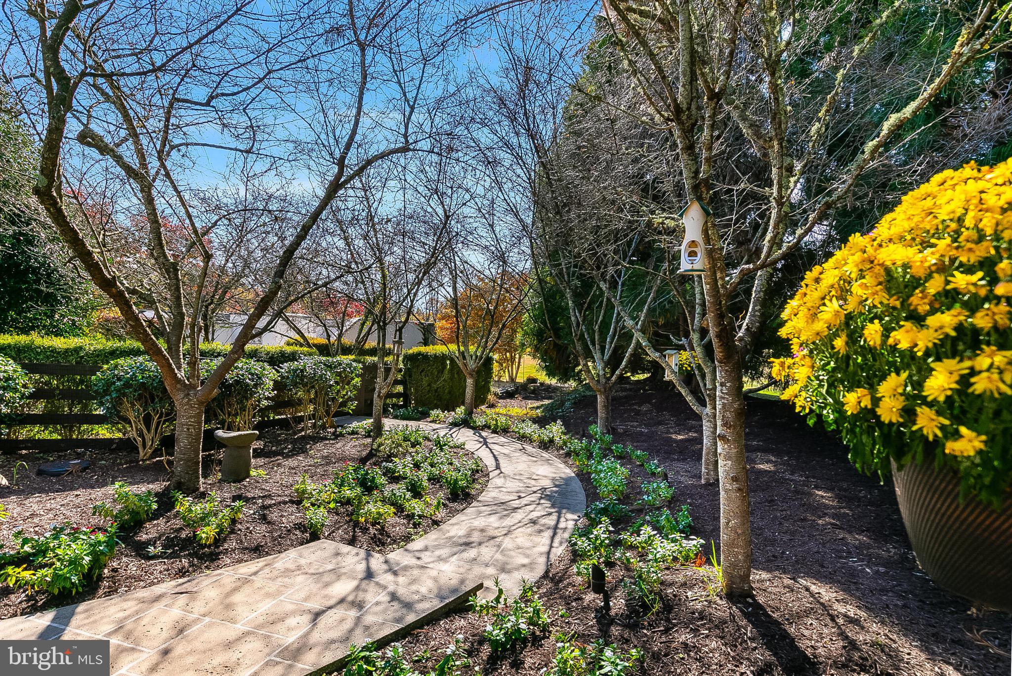 Aldie, Virginia, 20105, United States, 5 Bedrooms Bedrooms, ,7 BathroomsBathrooms,Residential,For Sale,1980828