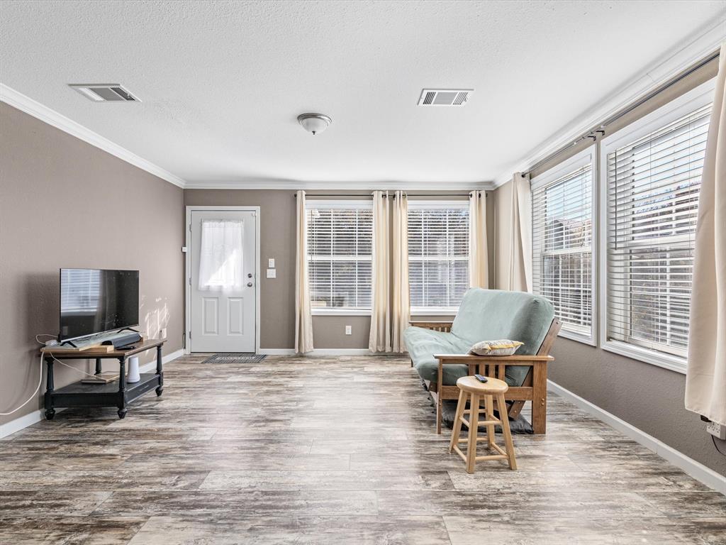 Lake Bridgeport, Texas, 76426, United States, 3 Bedrooms Bedrooms, ,2 BathroomsBathrooms,Residential,For Sale,1944908