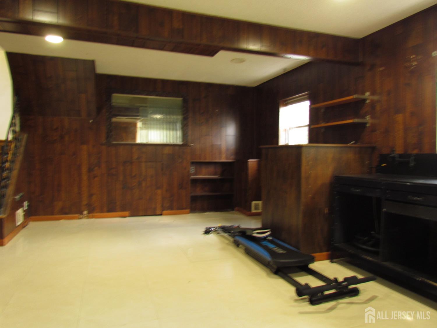 Edison, New Jersey, 08817, United States, 3 Bedrooms Bedrooms, ,2 BathroomsBathrooms,Residential,For Sale,1969215