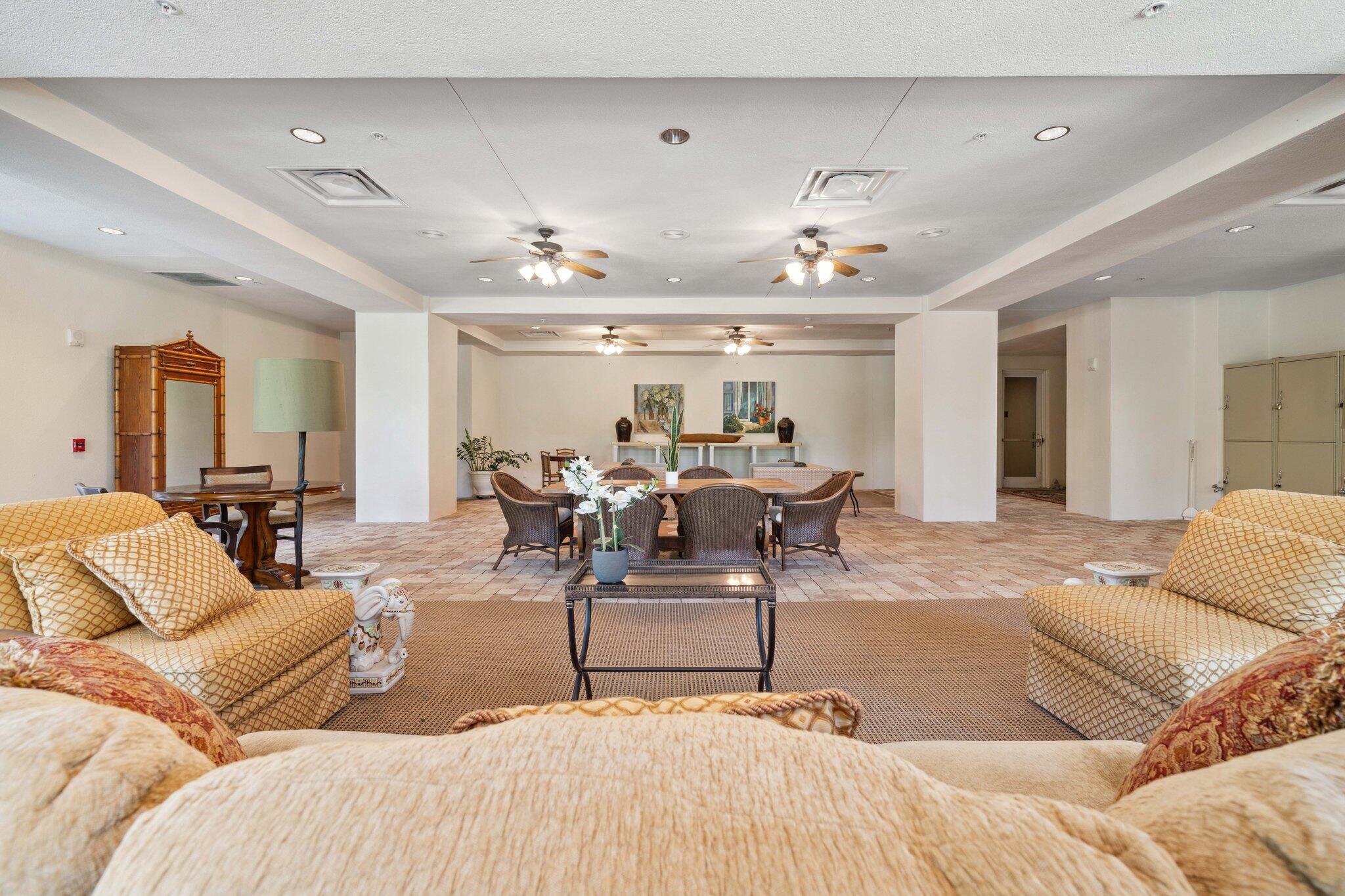 Destin, Florida, 32541, United States, 3 Bedrooms Bedrooms, ,4 BathroomsBathrooms,Residential,For Sale,1837400